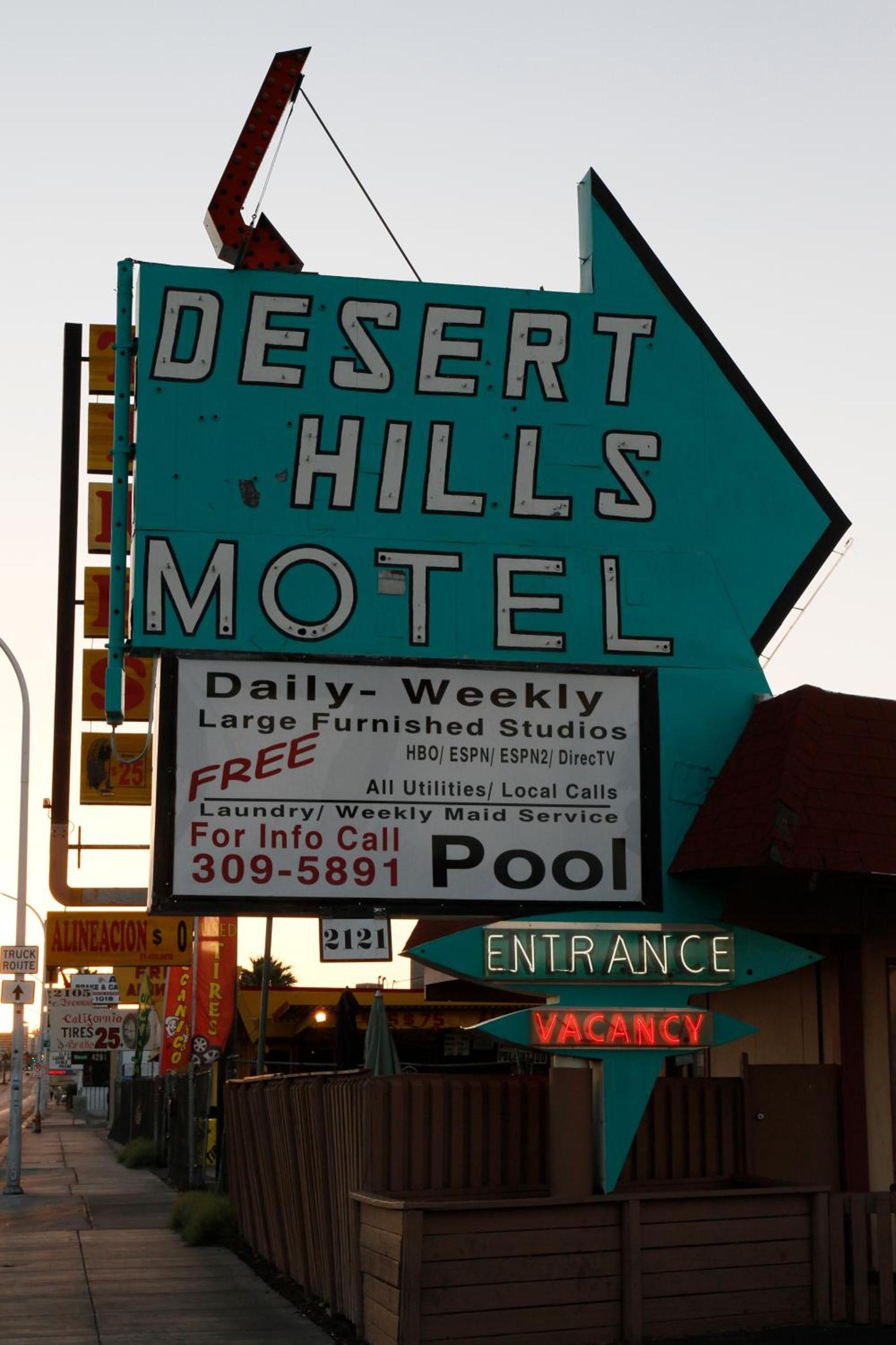 Desert Hills Motel photo 25