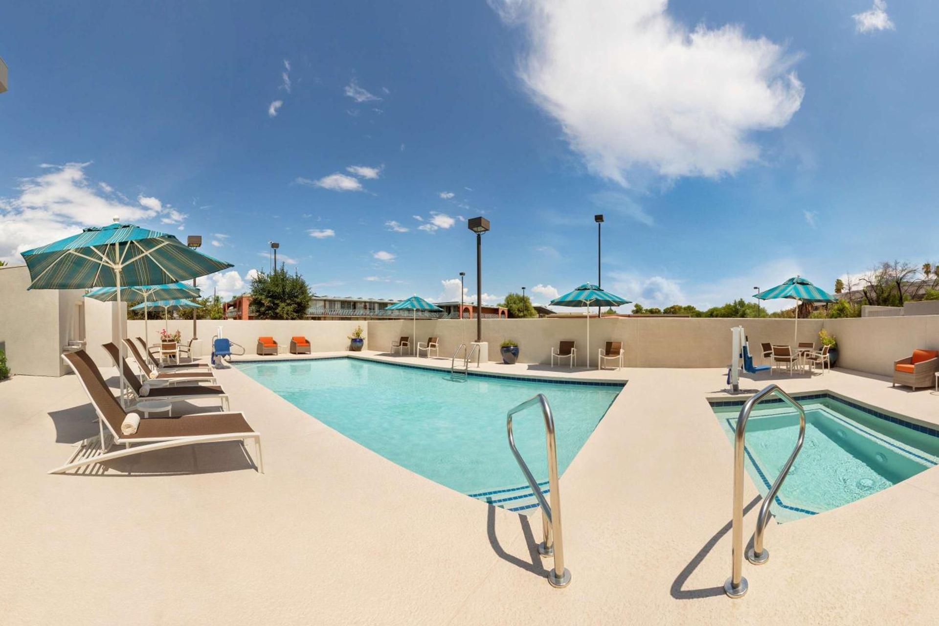 Hyatt Place Tucson Central photo 3