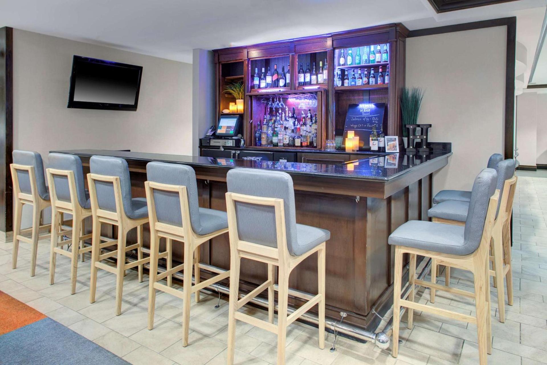 Hyatt House Sterling/Dulles Airport North photo 53