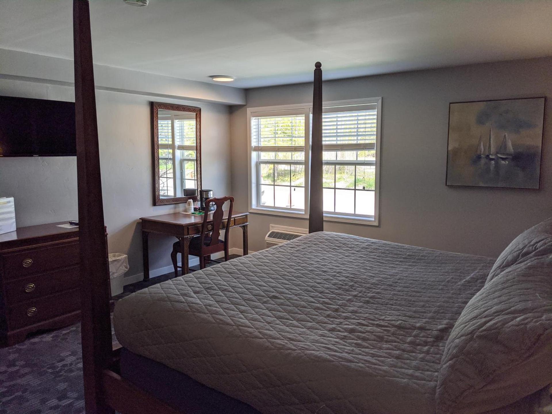 Beach Harbor Resort photo 48