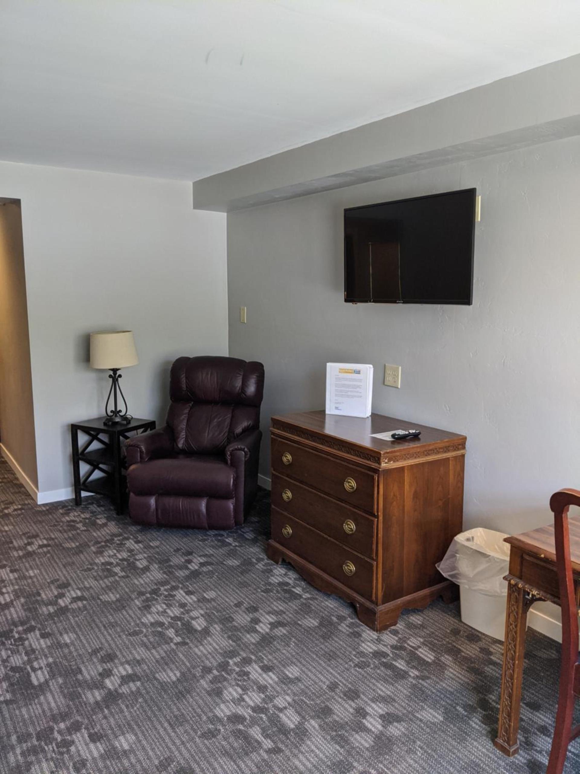 Beach Harbor Resort photo 43