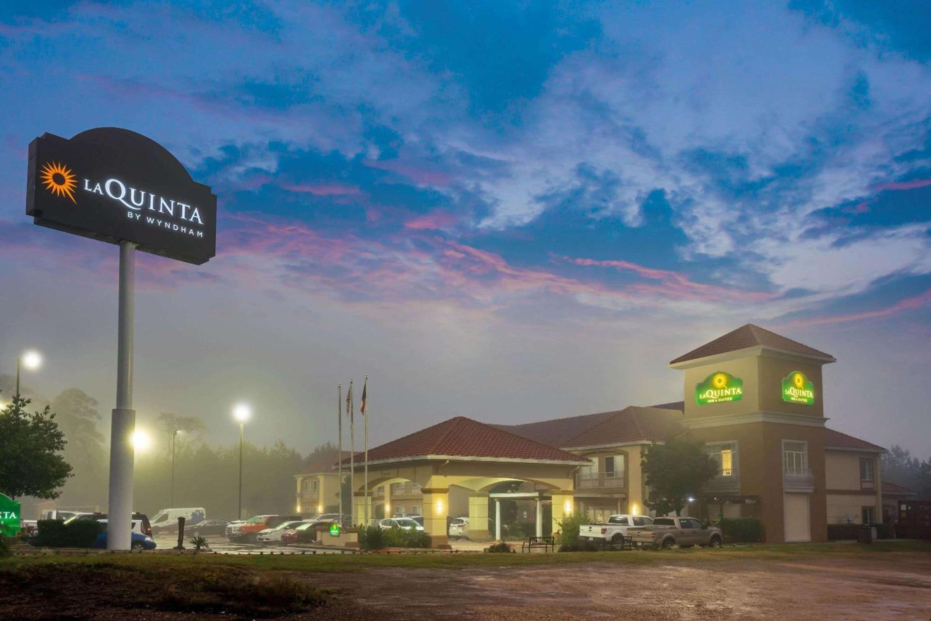 La Quinta by Wyndham Conroe photo 33