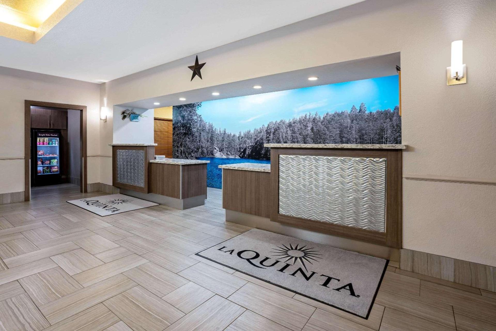 La Quinta by Wyndham Conroe photo 27