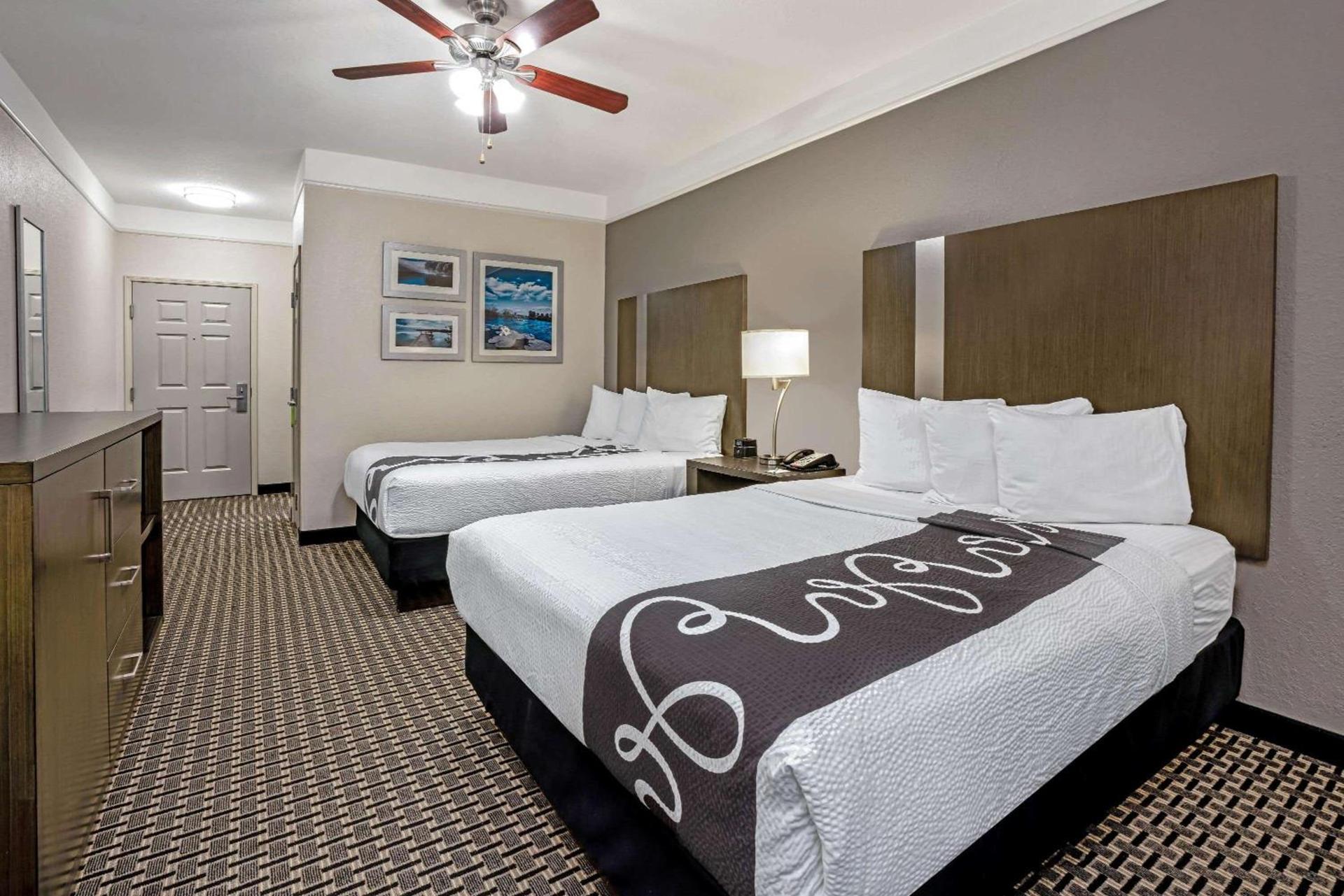 La Quinta by Wyndham Conroe photo 23