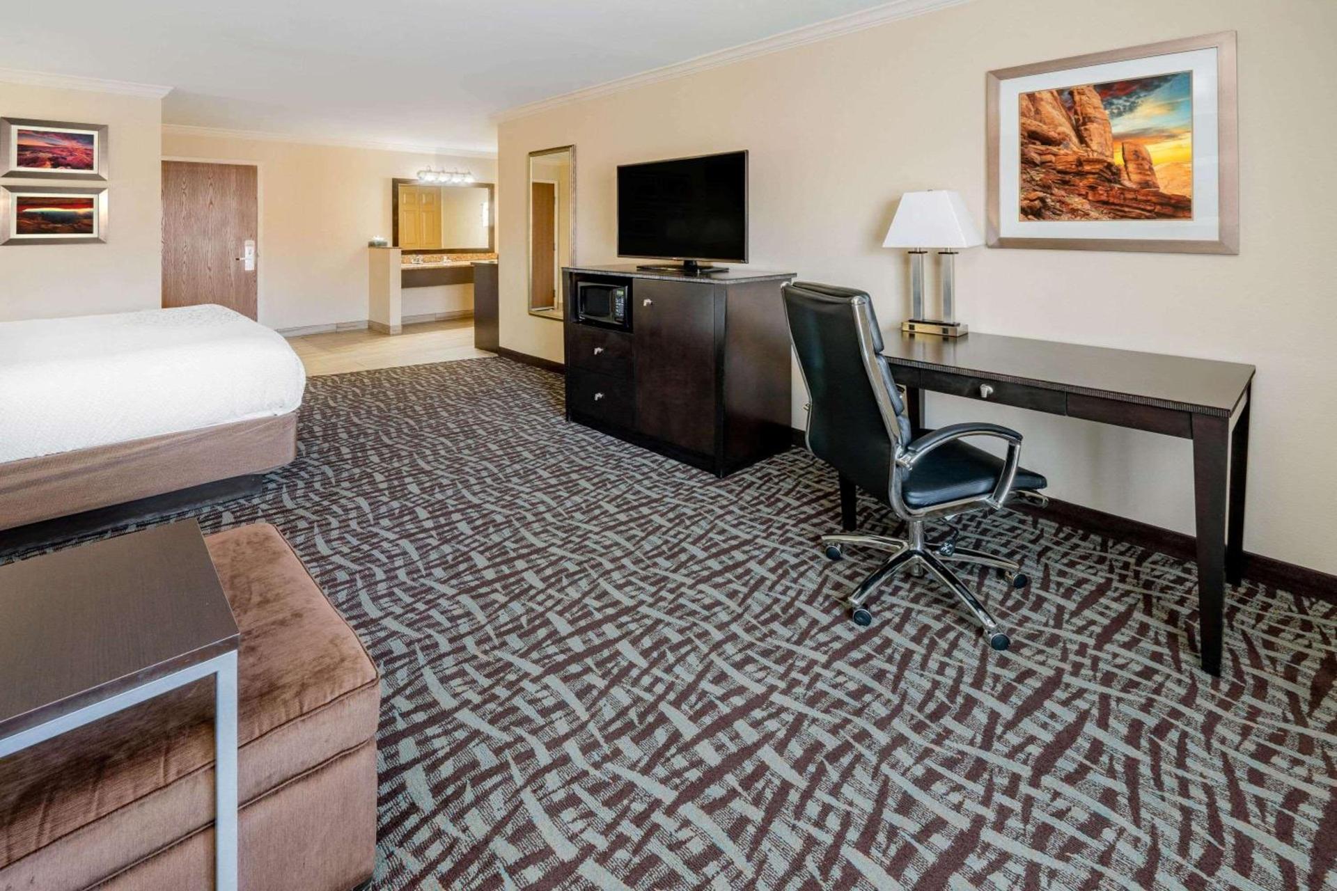 La Quinta by Wyndham Moab photo 44