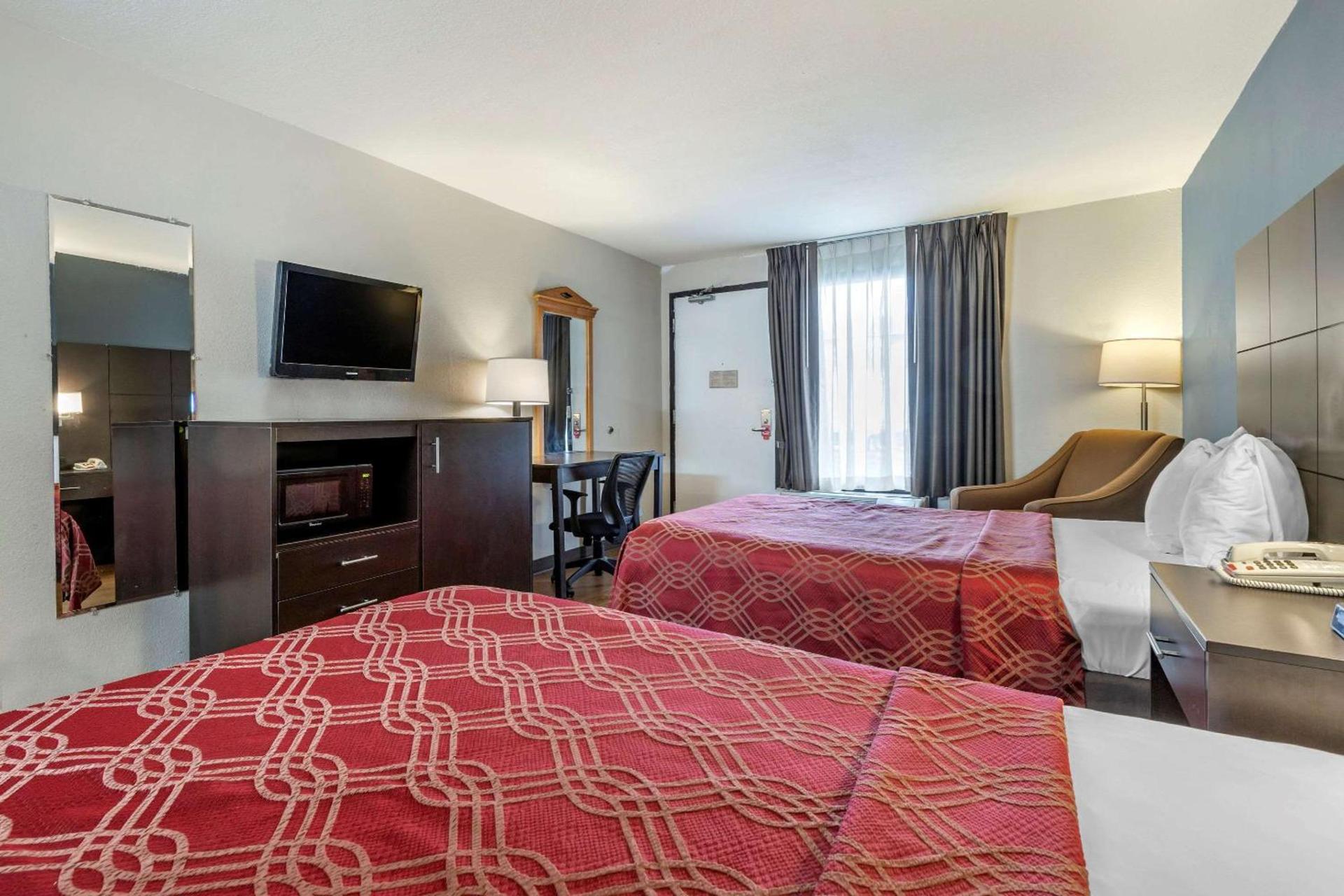 Travelodge by Wyndham North Charleston photo 6