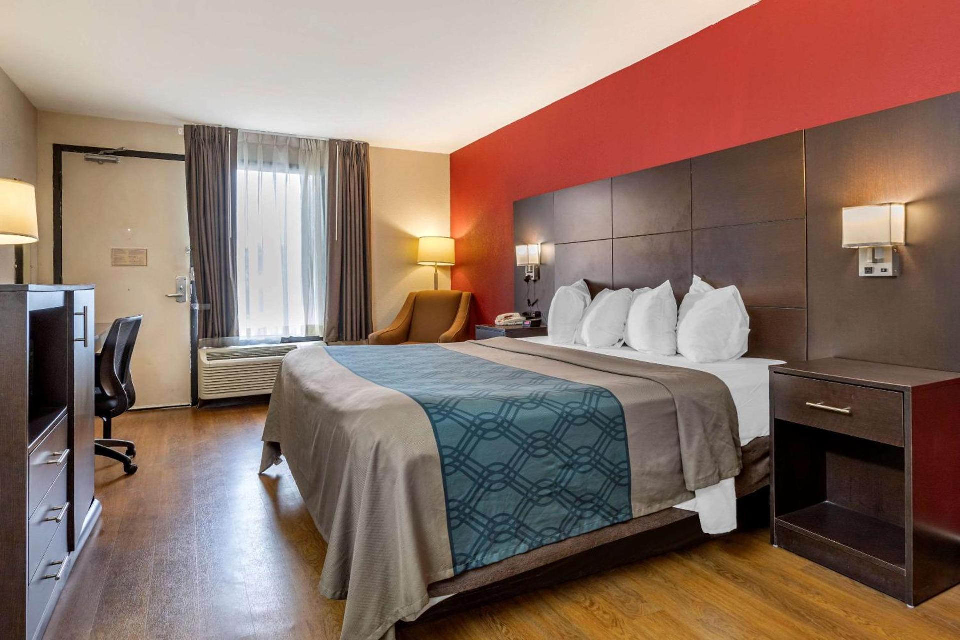 Travelodge by Wyndham North Charleston photo 8