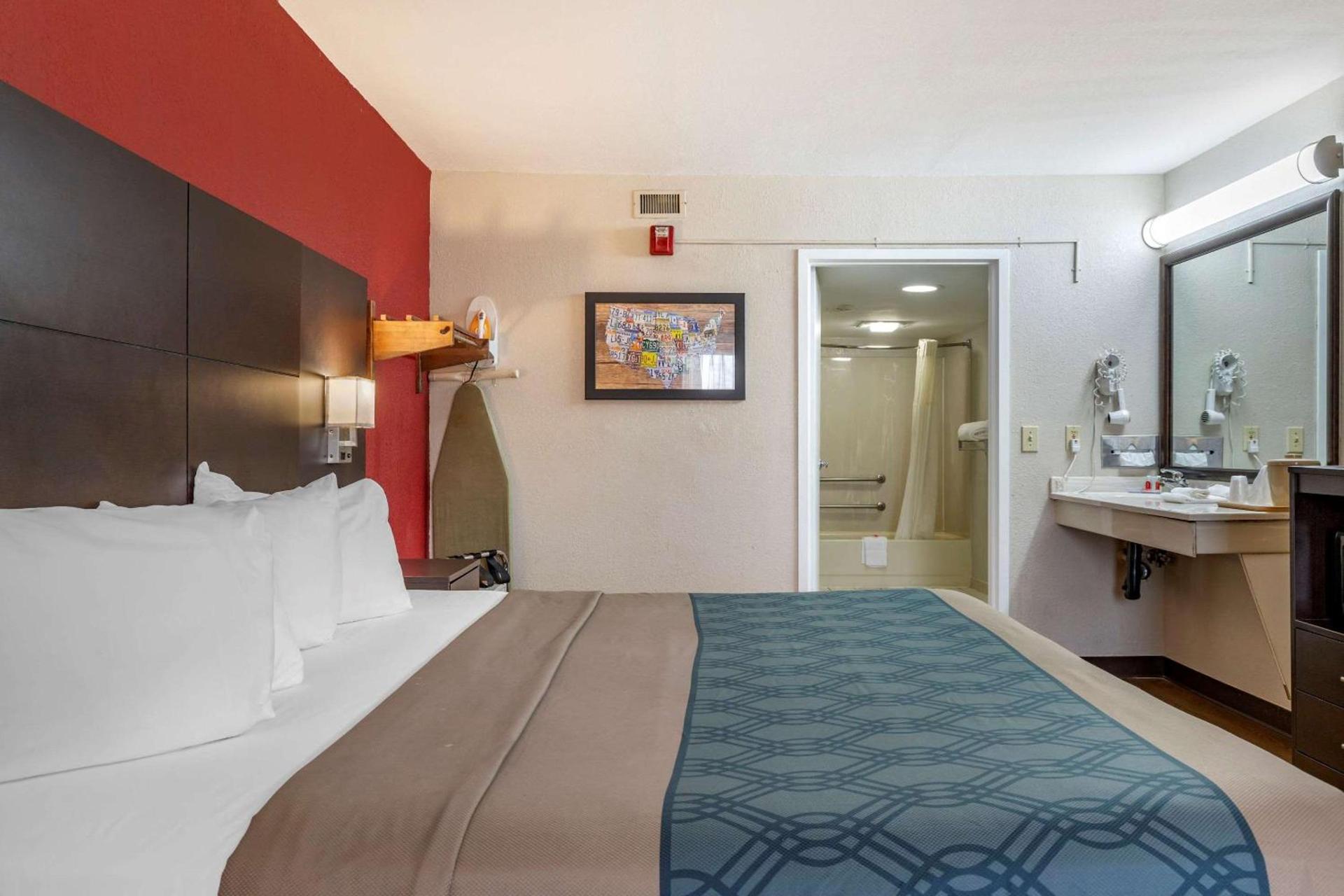 Travelodge by Wyndham North Charleston photo 5
