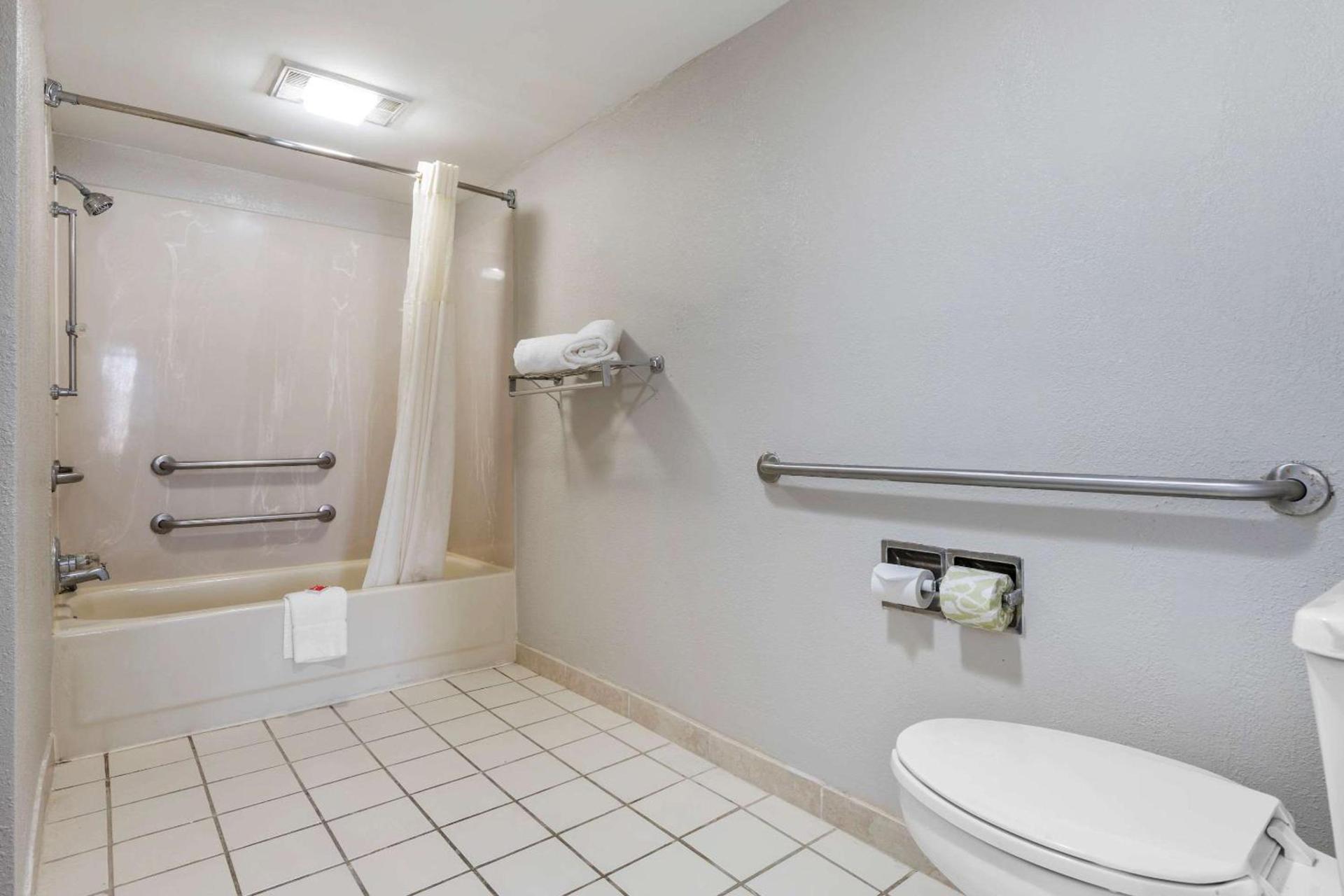 Travelodge by Wyndham North Charleston photo 3