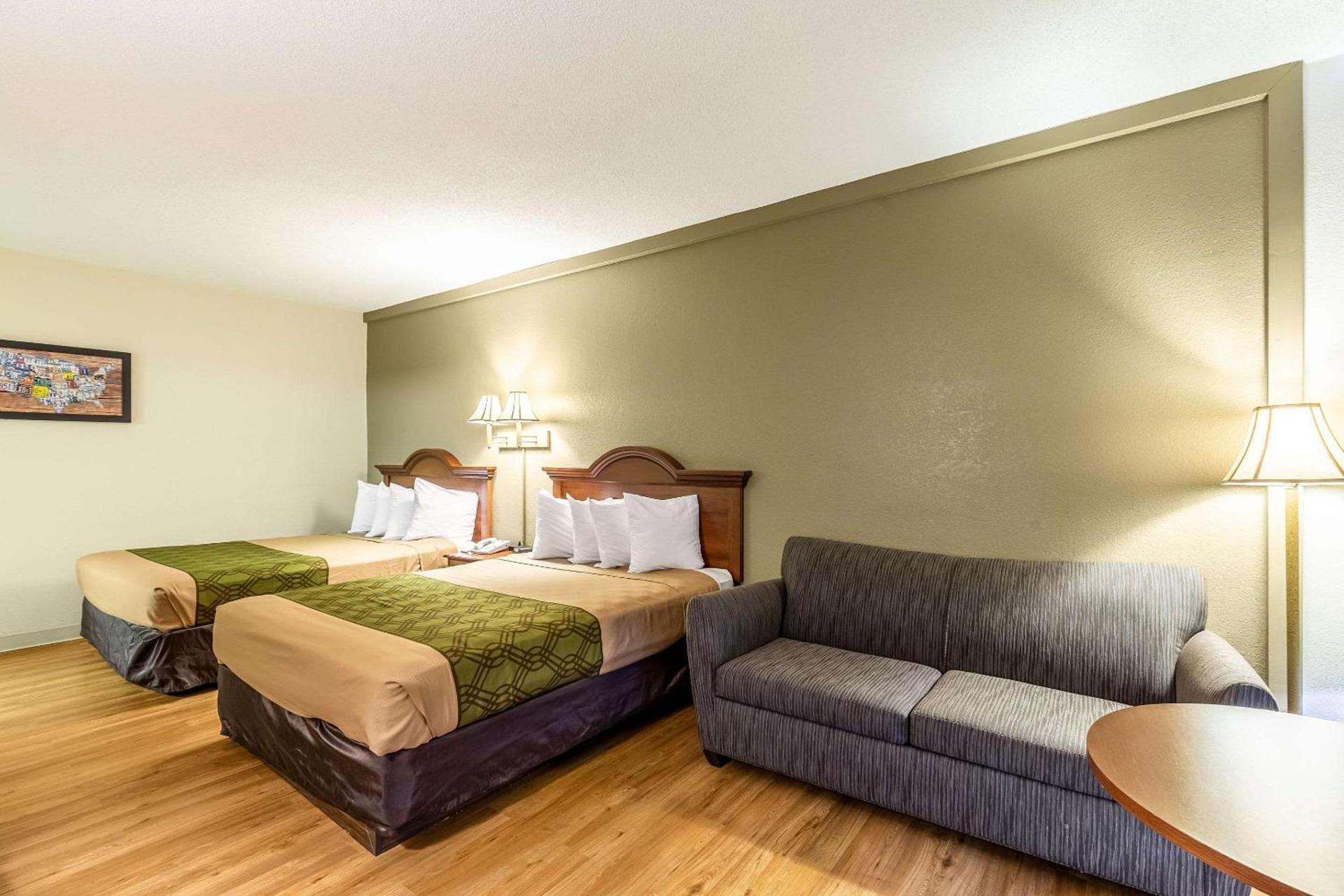 Econo Lodge Lake City-North photo 21