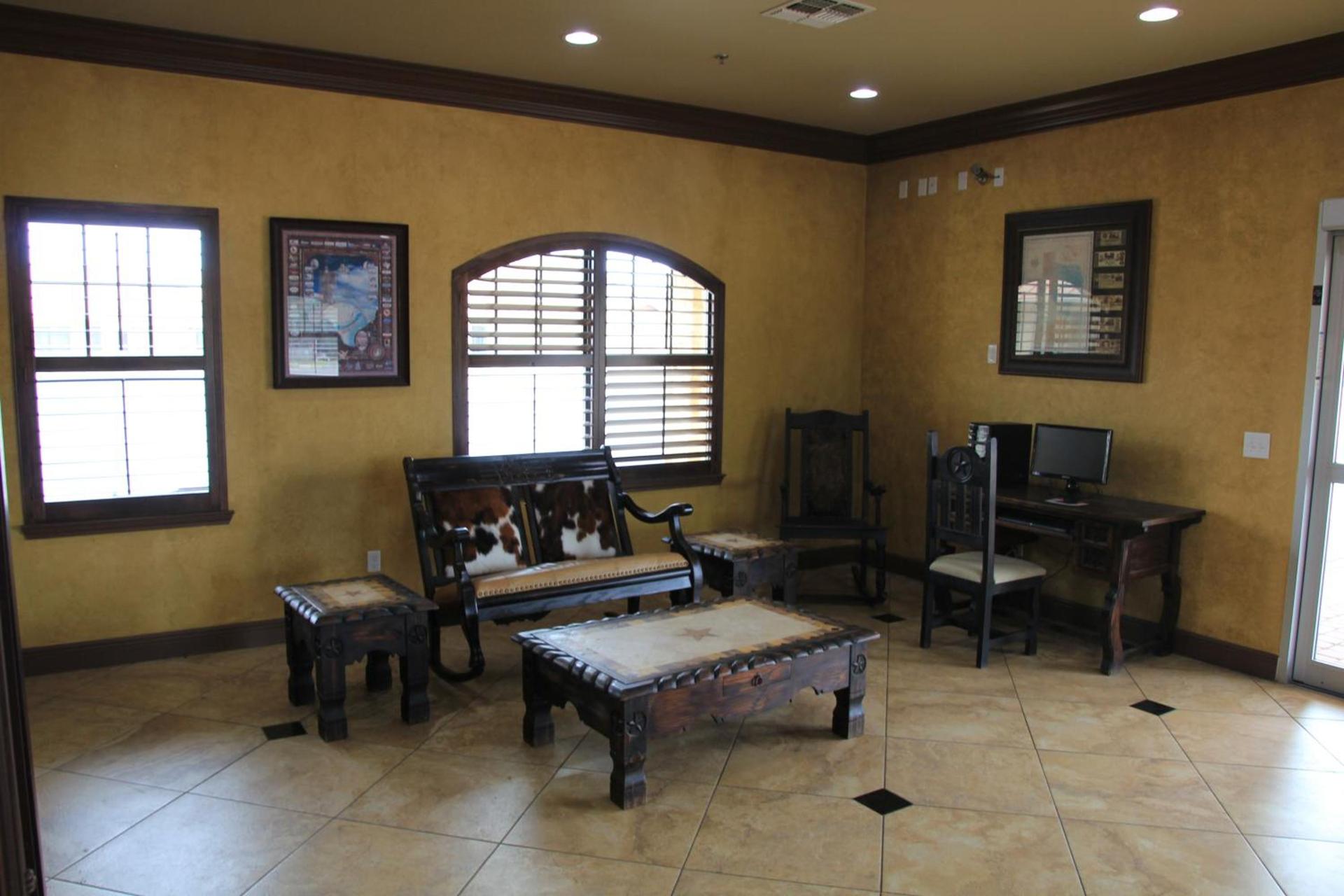 Eagle Ford Inn photo 4
