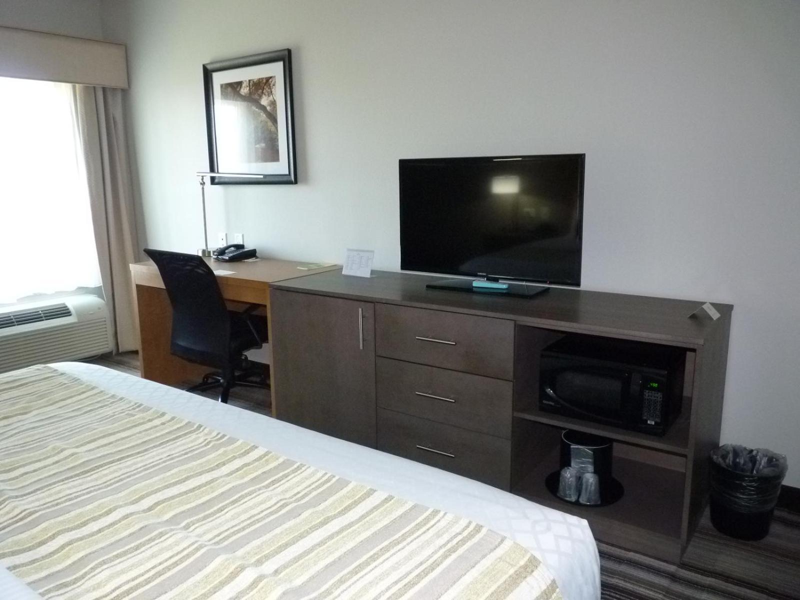 La Quinta by Wyndham Paducah photo 7