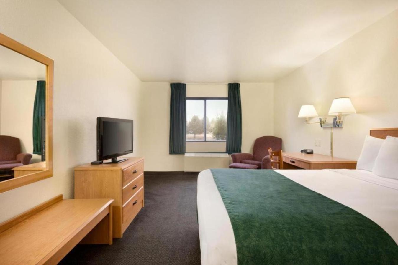 Travelodge by Wyndham Alpine photo 4