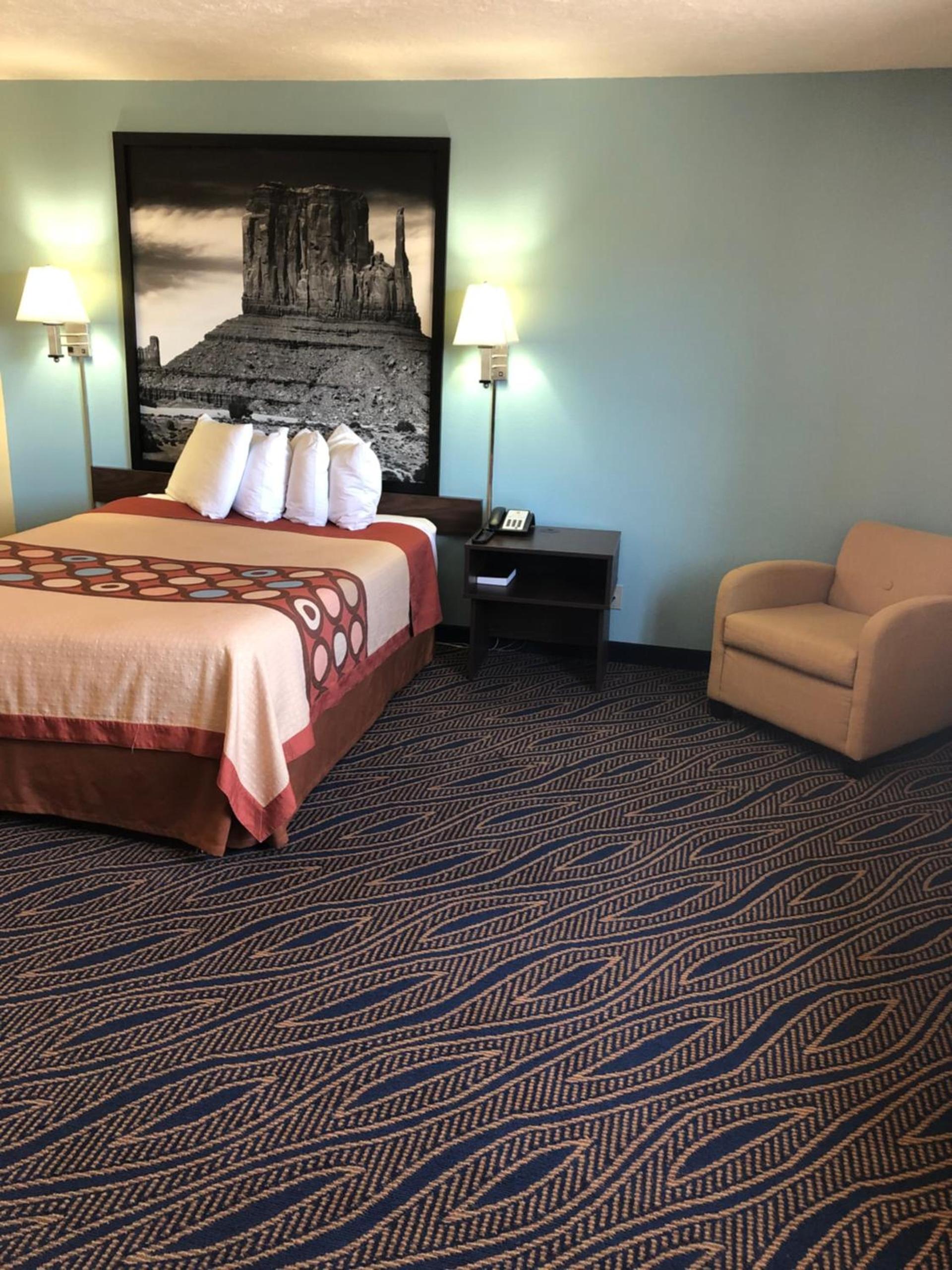 Super 8 by Wyndham Cedar City photo 18
