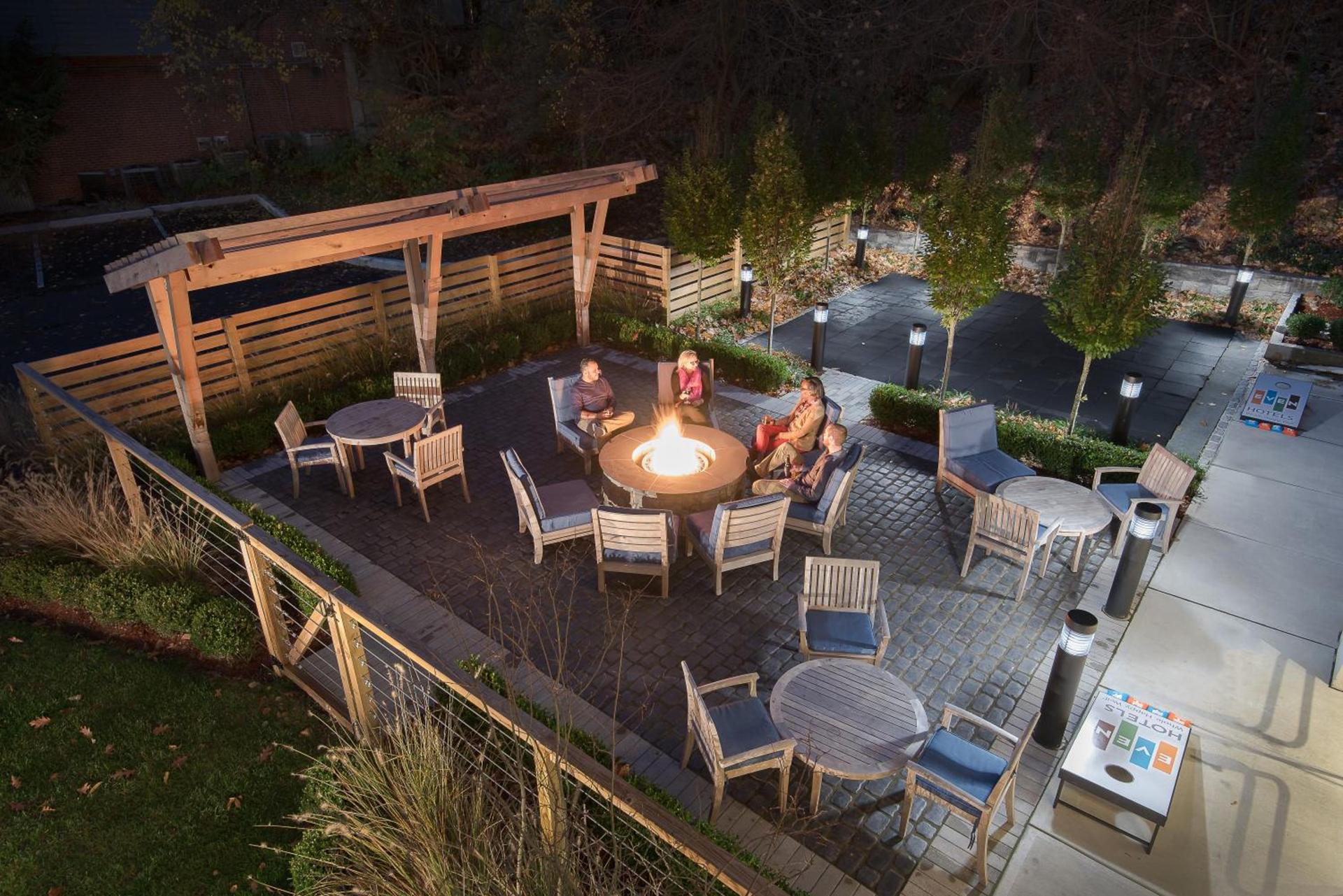 EVEN Hotel Norwalk by IHG photo 67