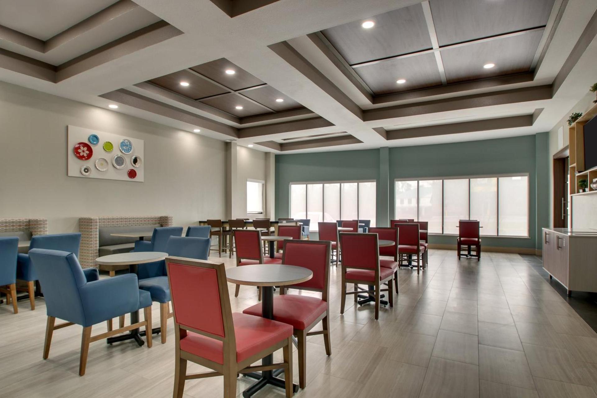 Holiday Inn Express & Suites Laurel by IHG photo 11