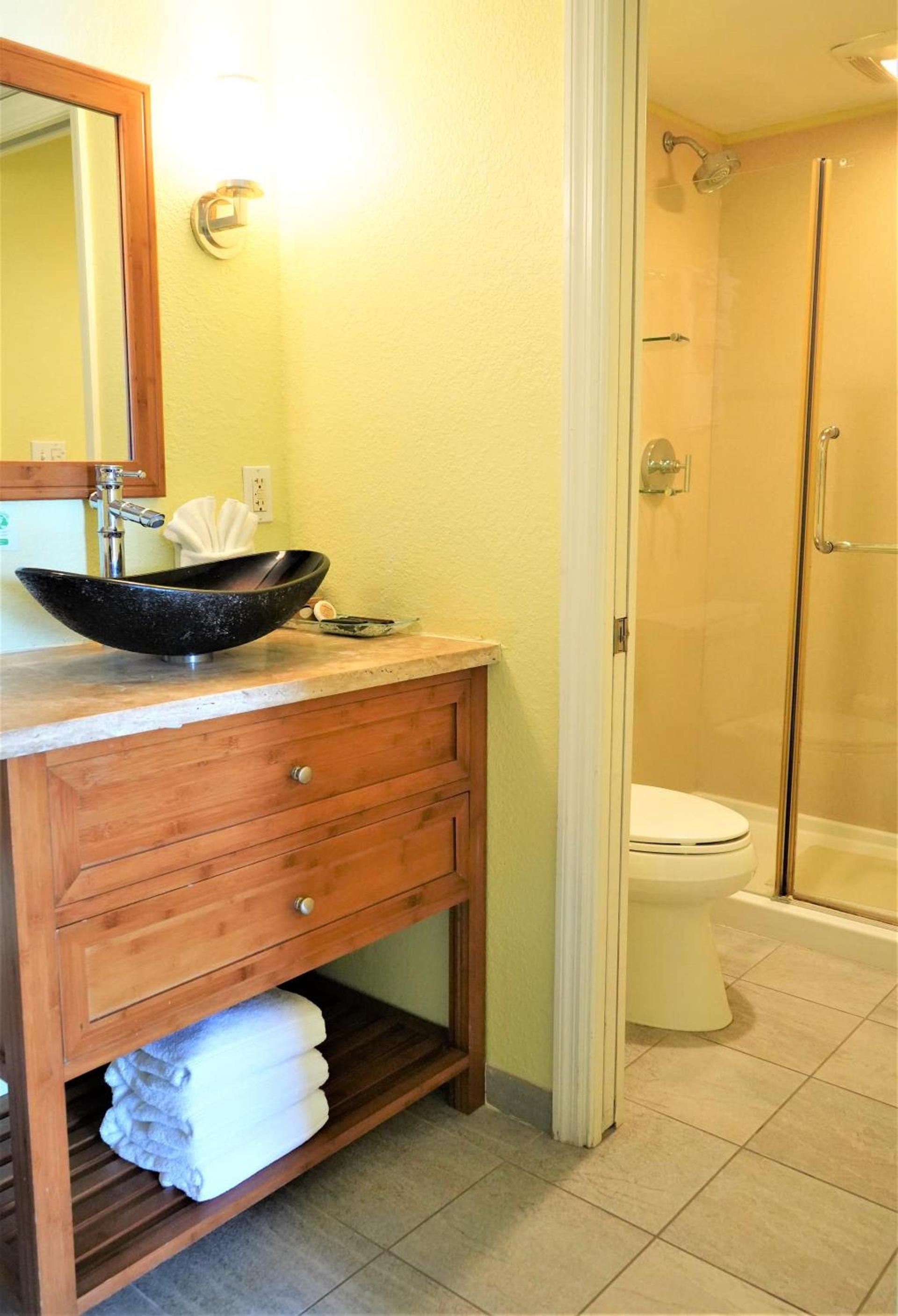 Glunz Ocean Beach Hotel and Resort photo 40