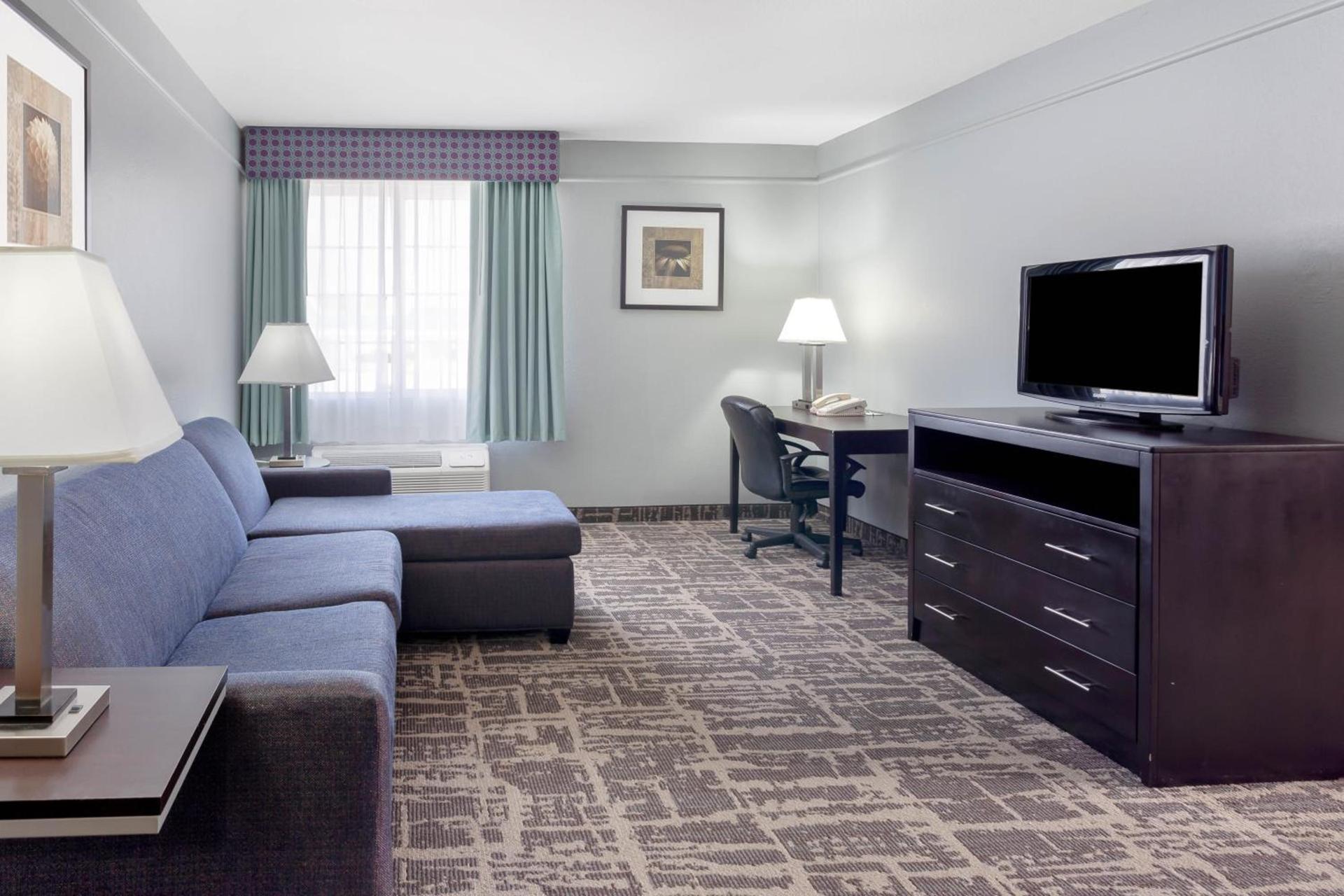 La Quinta by Wyndham Kerrville photo 3