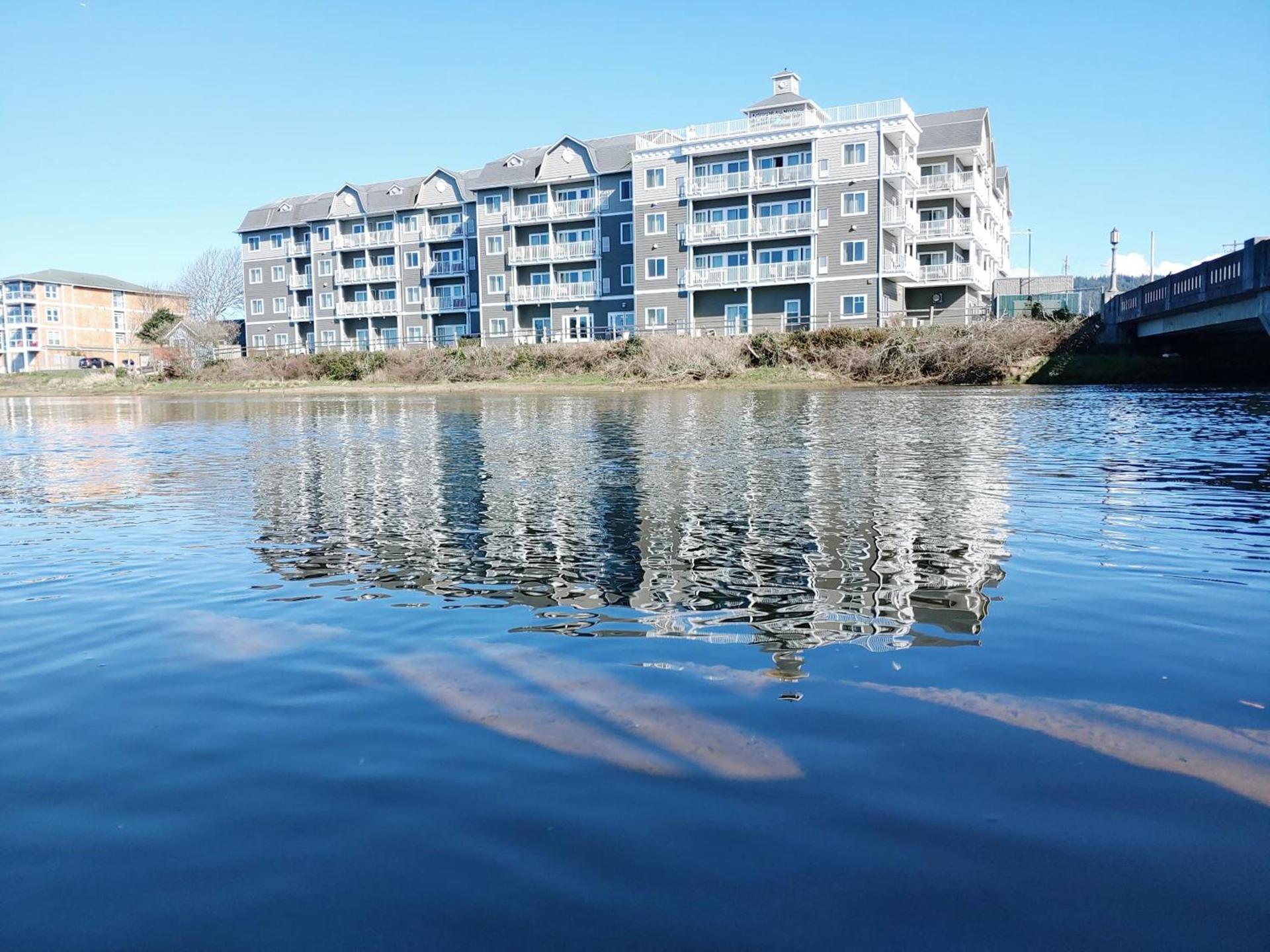 Rivertide Suites photo 13