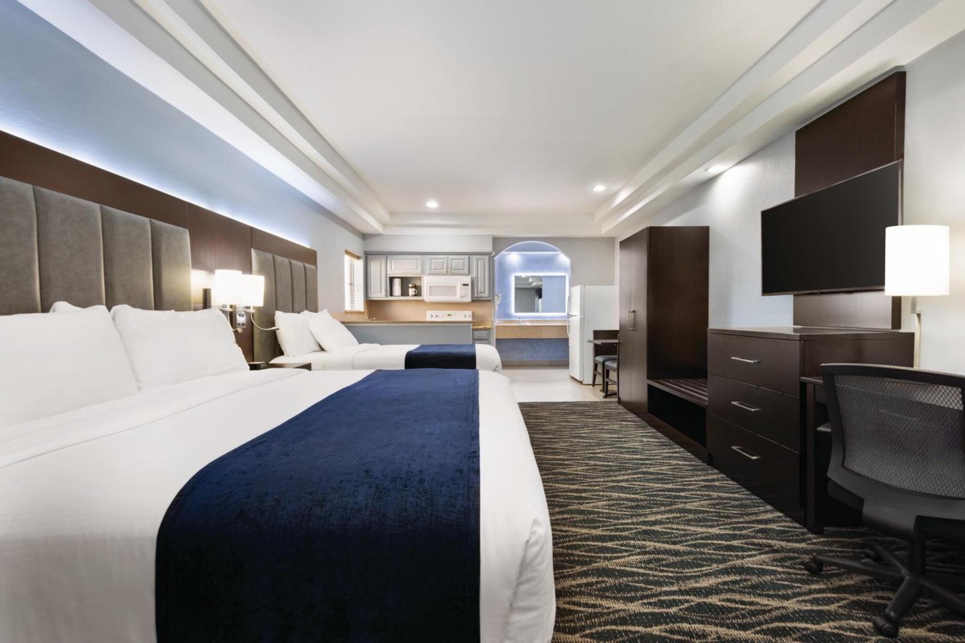 Days Inn & Suites by Wyndham Houston Hobby Airport photo 39