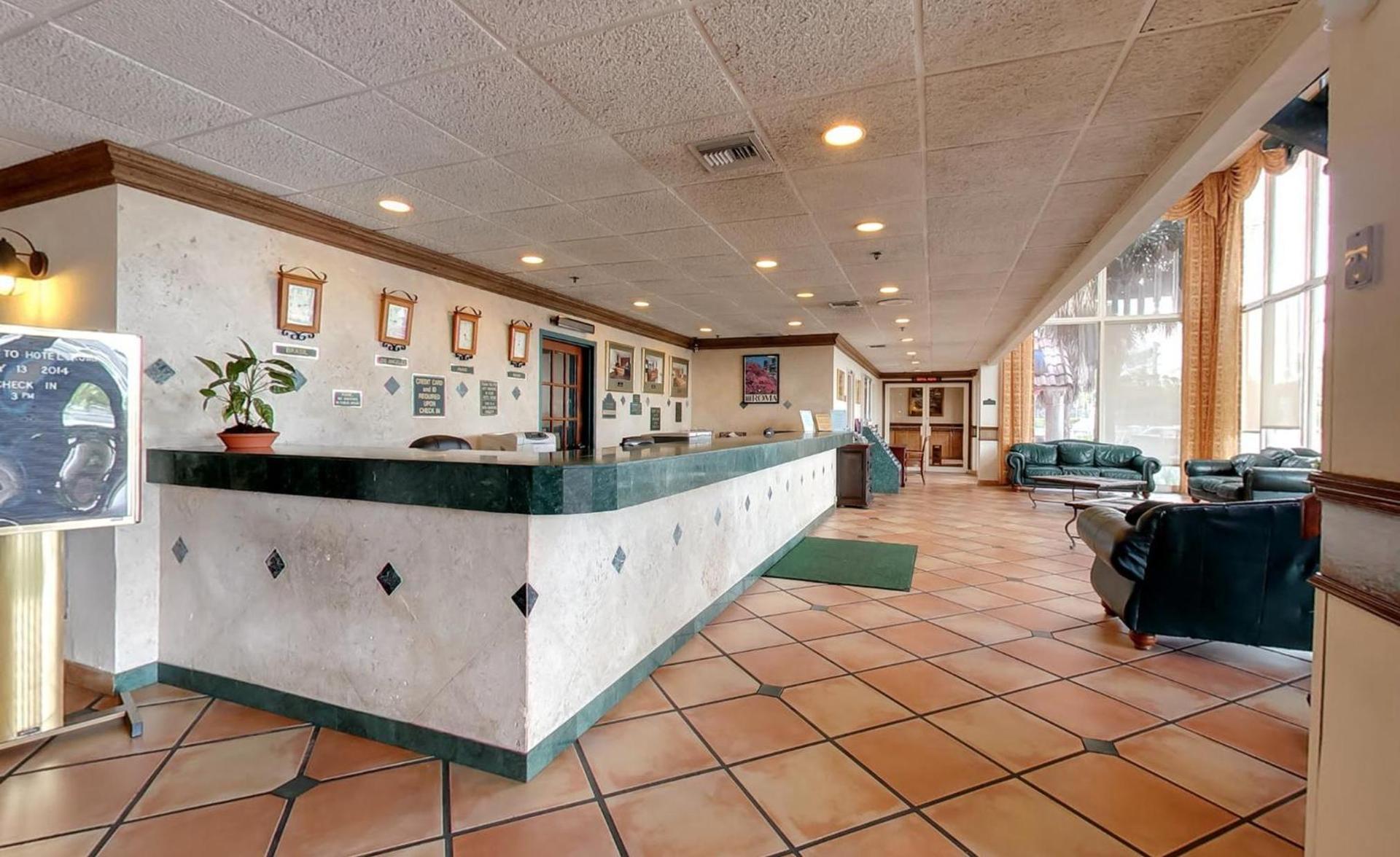 Miami Gardens Inn & Suites photo 17