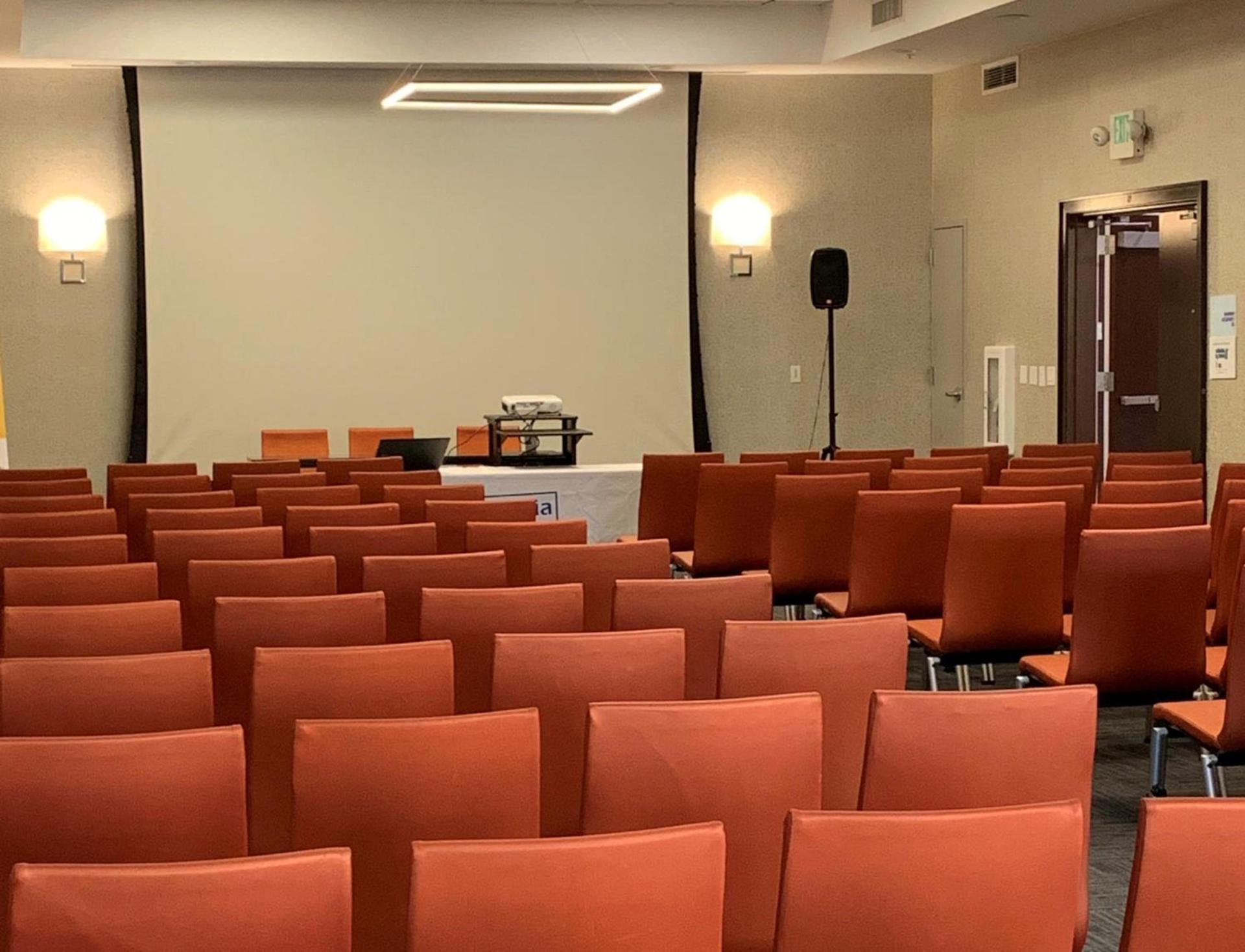 Holiday Inn Express Hotel & Suites El Dorado Hills by IHG photo 64