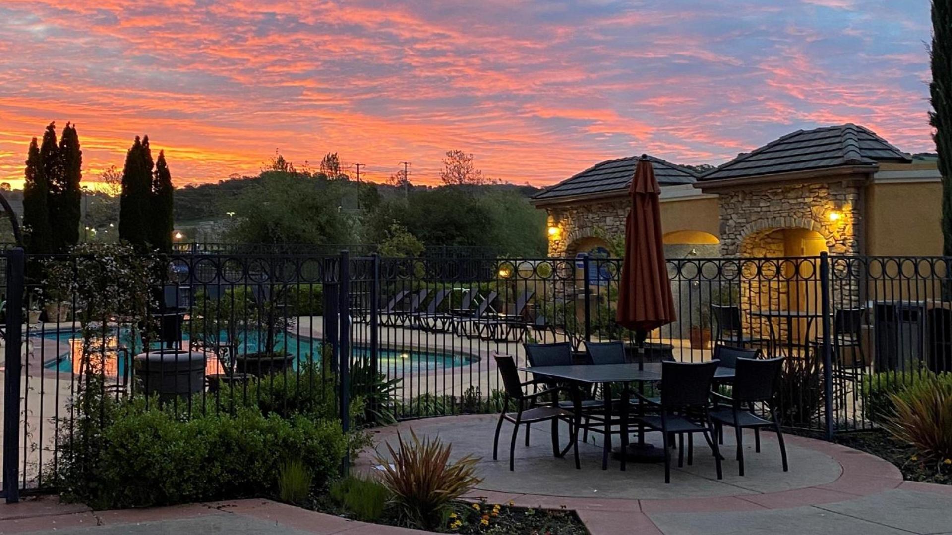 Holiday Inn Express Hotel & Suites El Dorado Hills by IHG photo 7