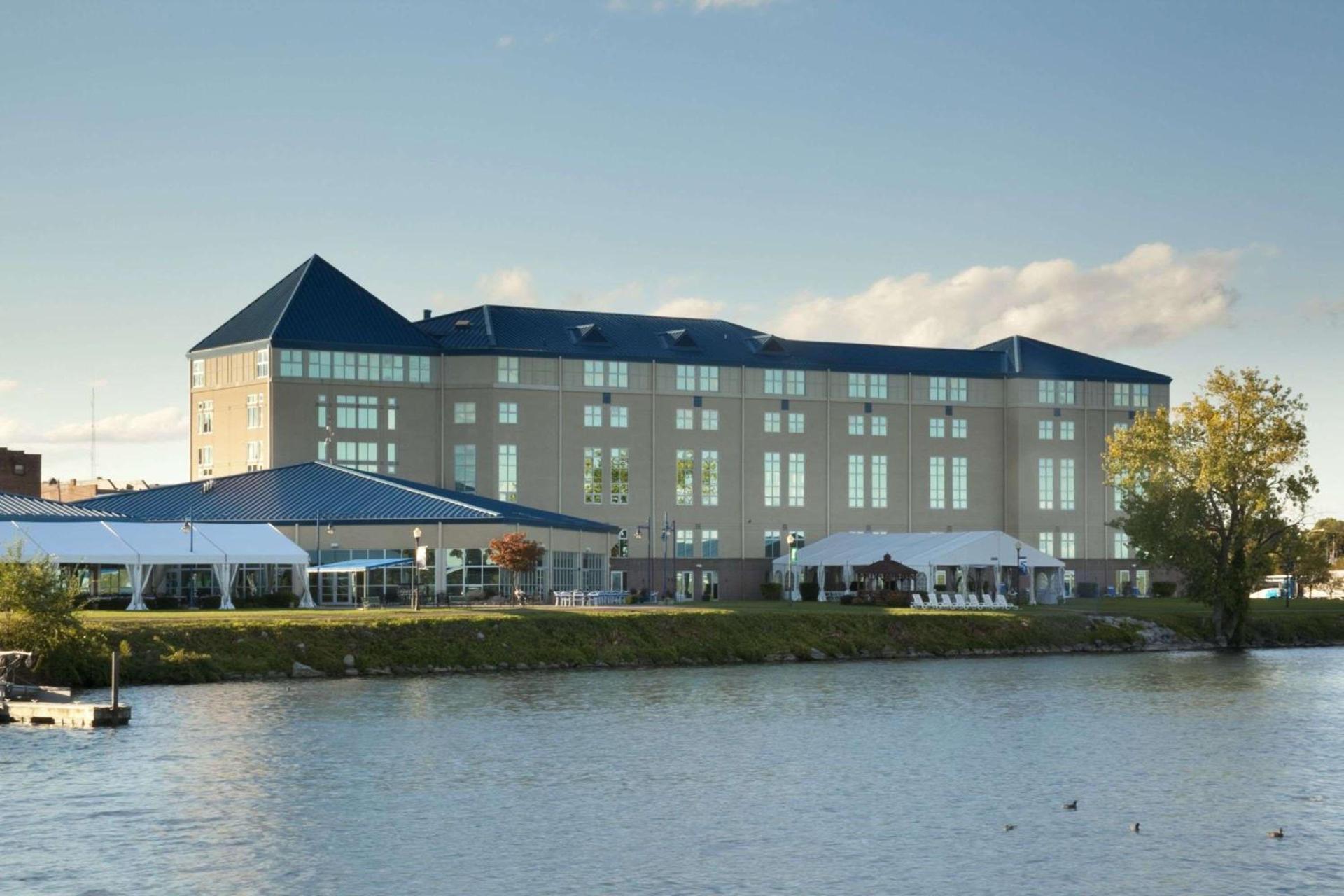 41 Lakefront Hotel, Trademark Collection by Wyndham photo 42