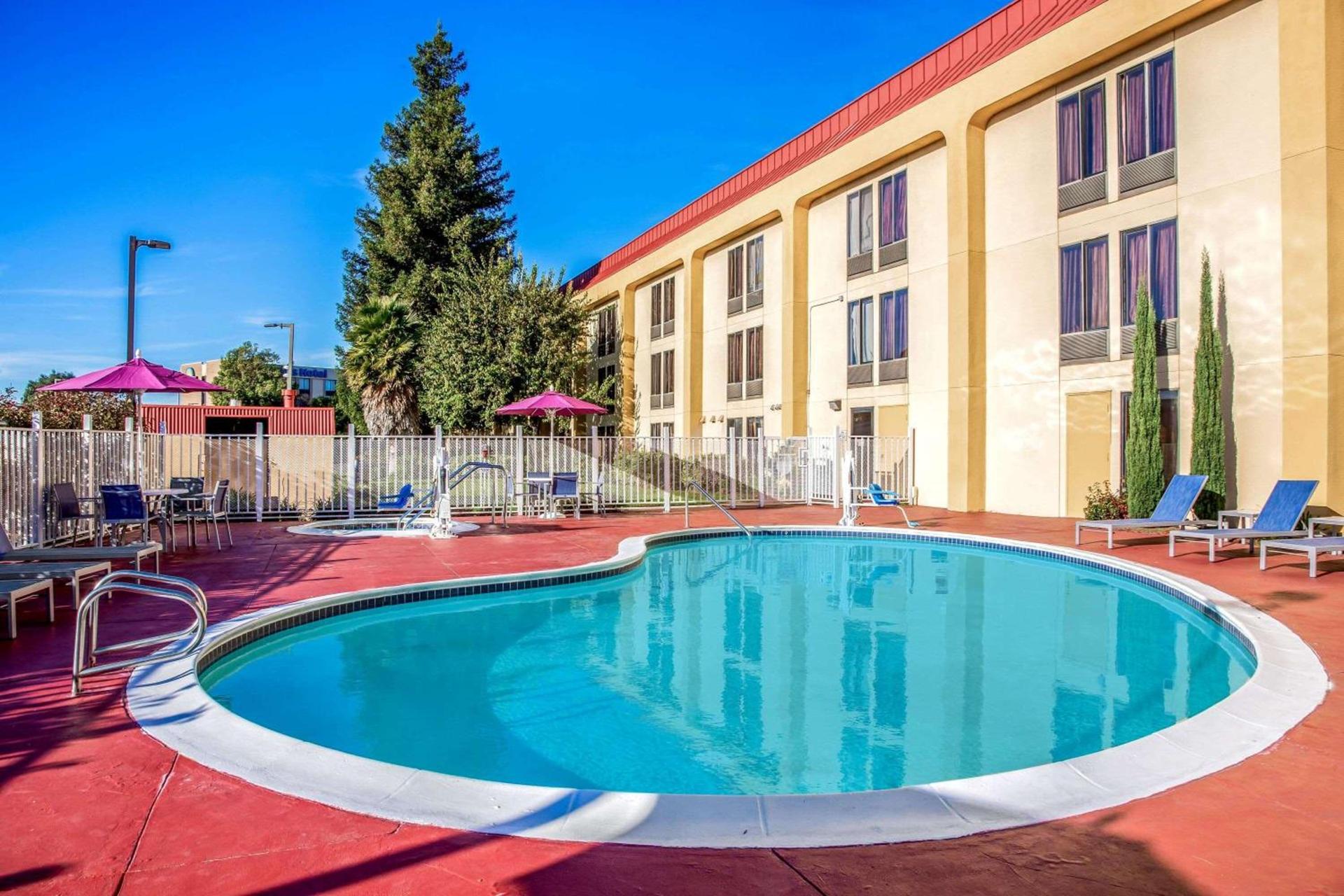 La Quinta by Wyndham Oakland Airport Coliseum photo 28