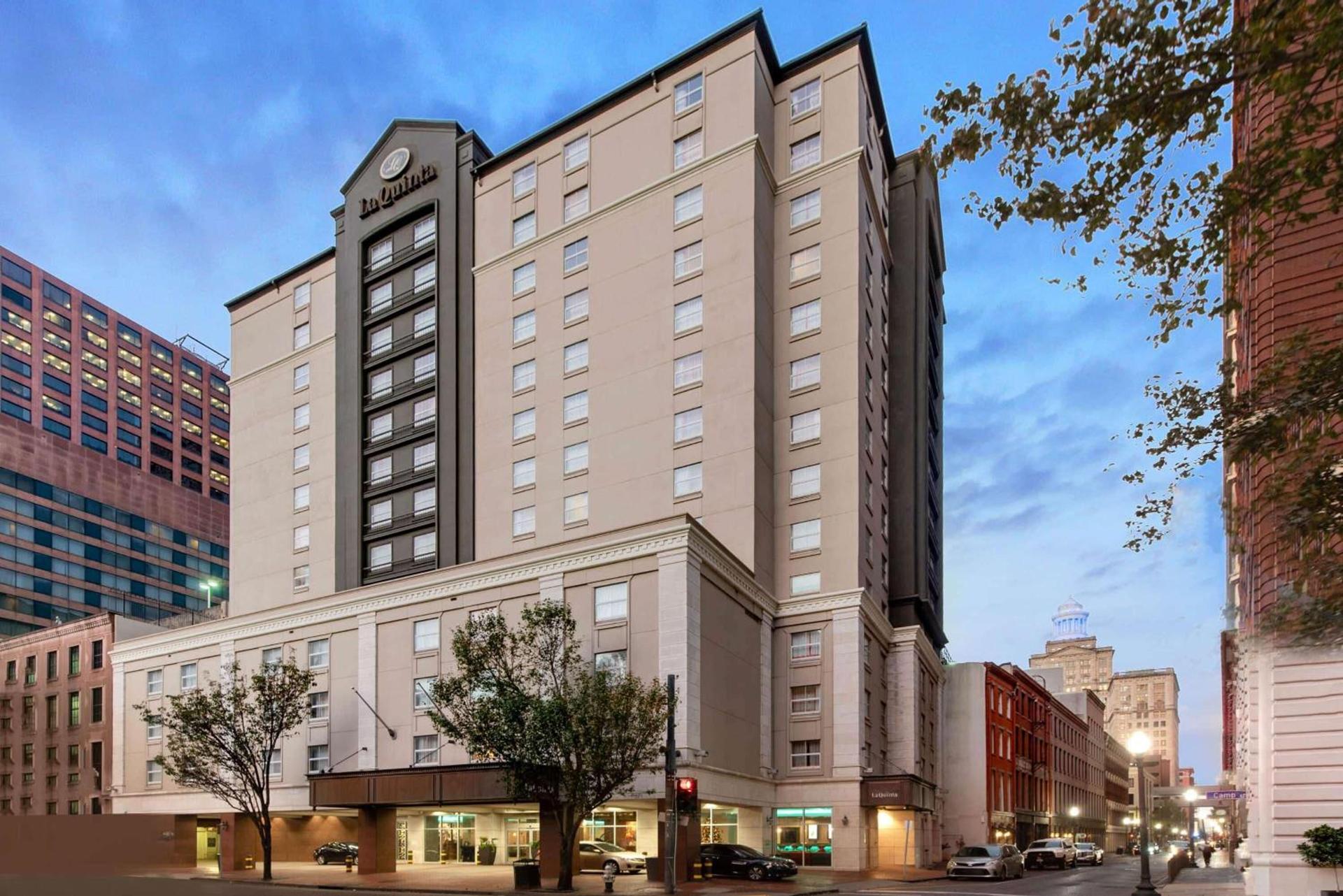 La Quinta Inn & Suites by Wyndham New Orleans Downtown photo 10