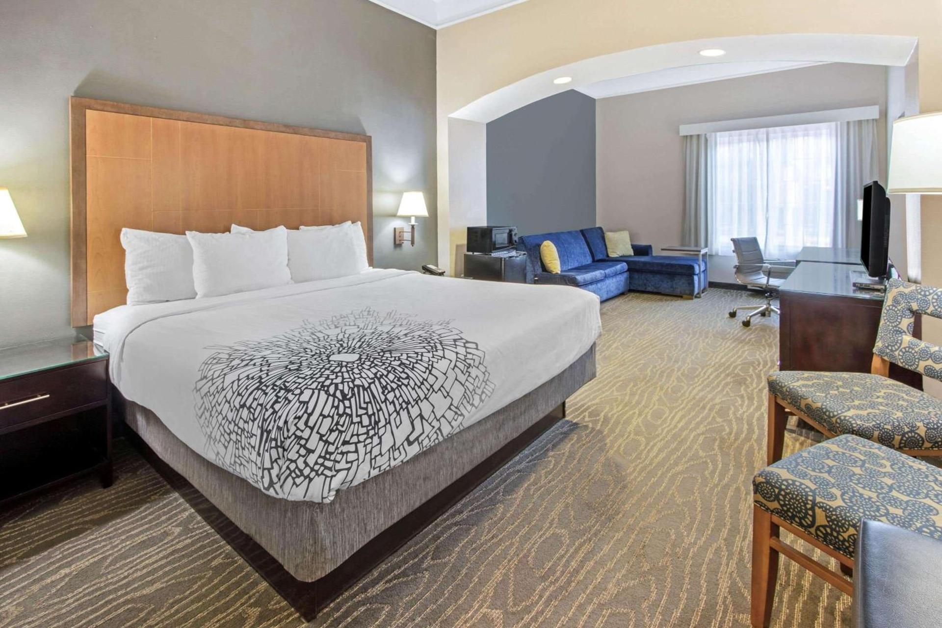 La Quinta by Wyndham Ruidoso Downs photo 36