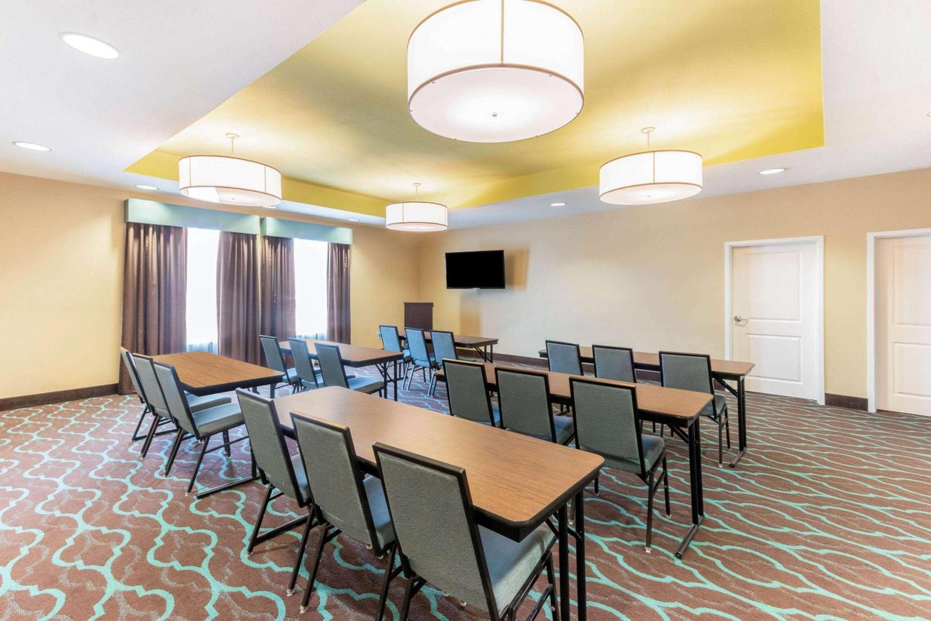La Quinta by Wyndham Carlsbad photo 30