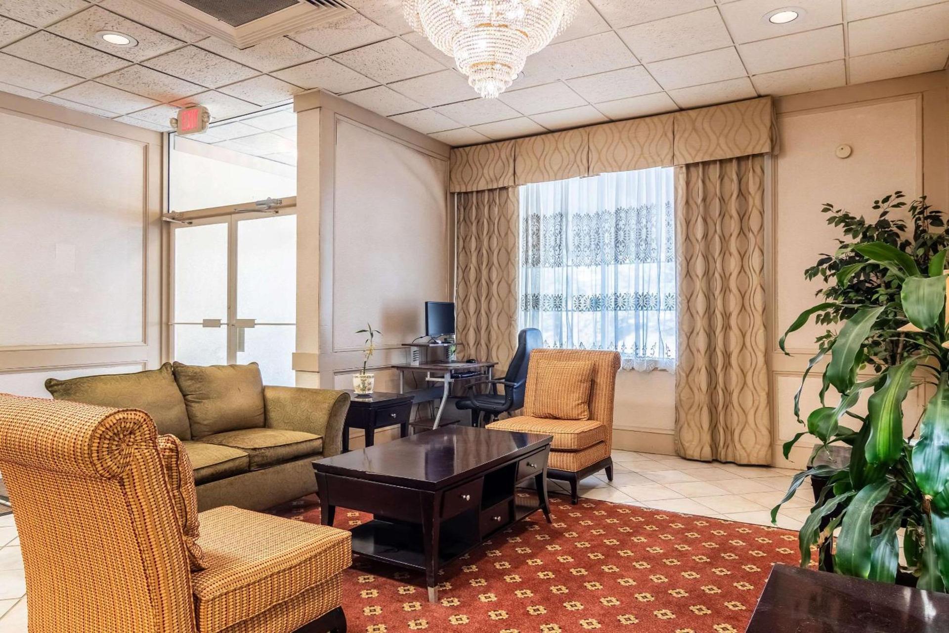 Quality Inn & Suites Indiana South photo 5