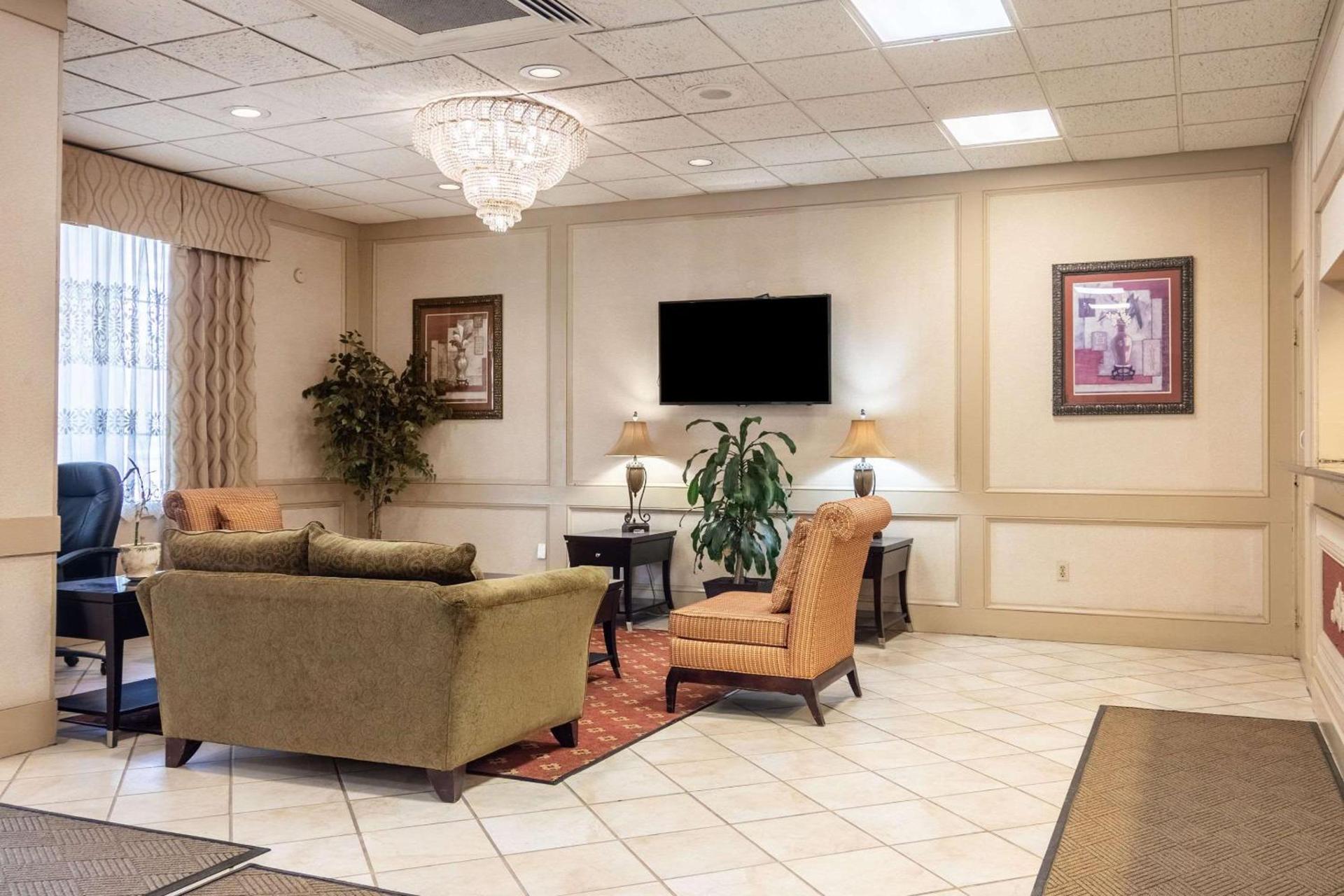 Quality Inn & Suites Indiana South photo 6