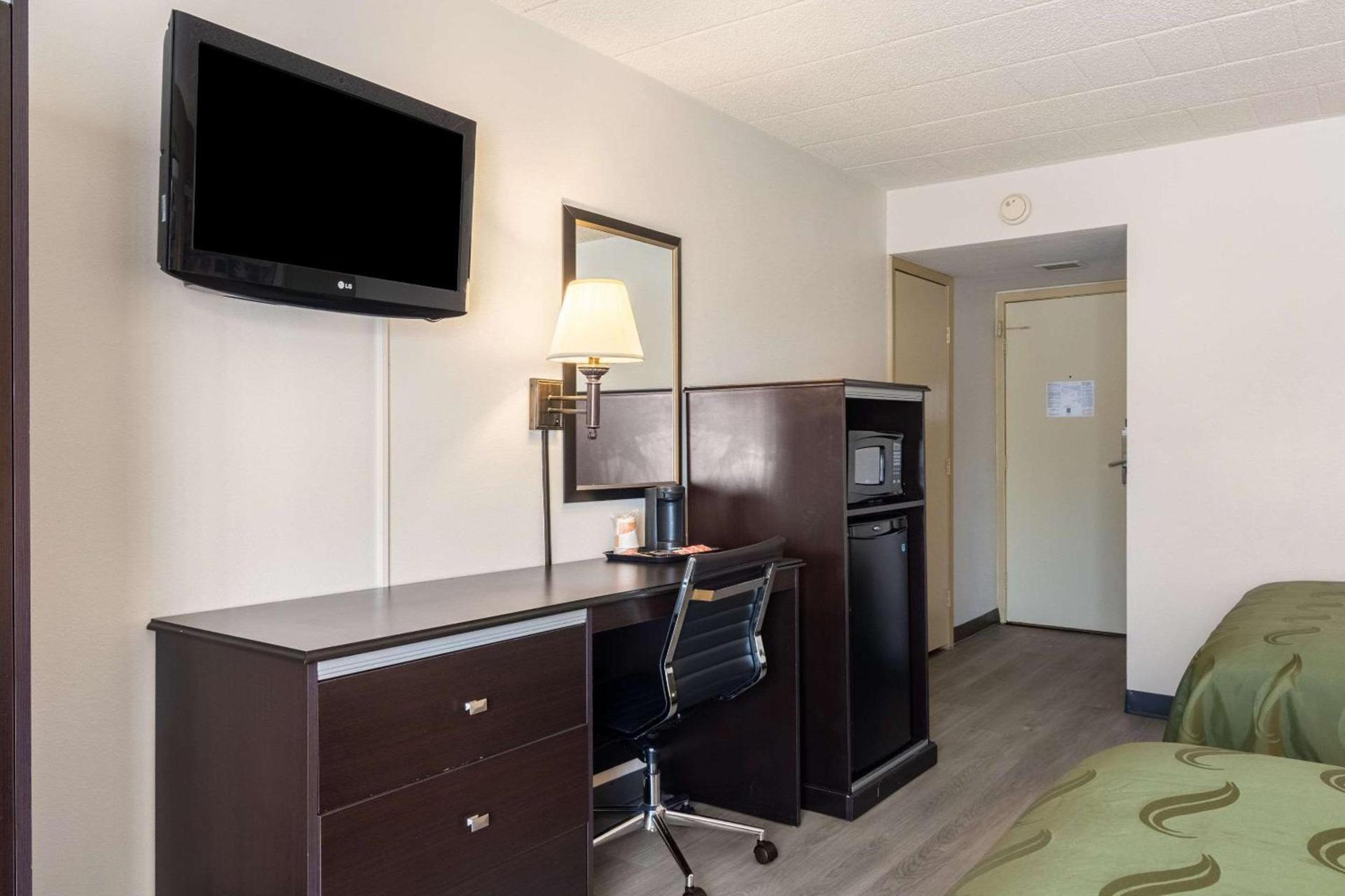 Quality Inn & Suites Indiana South photo 14