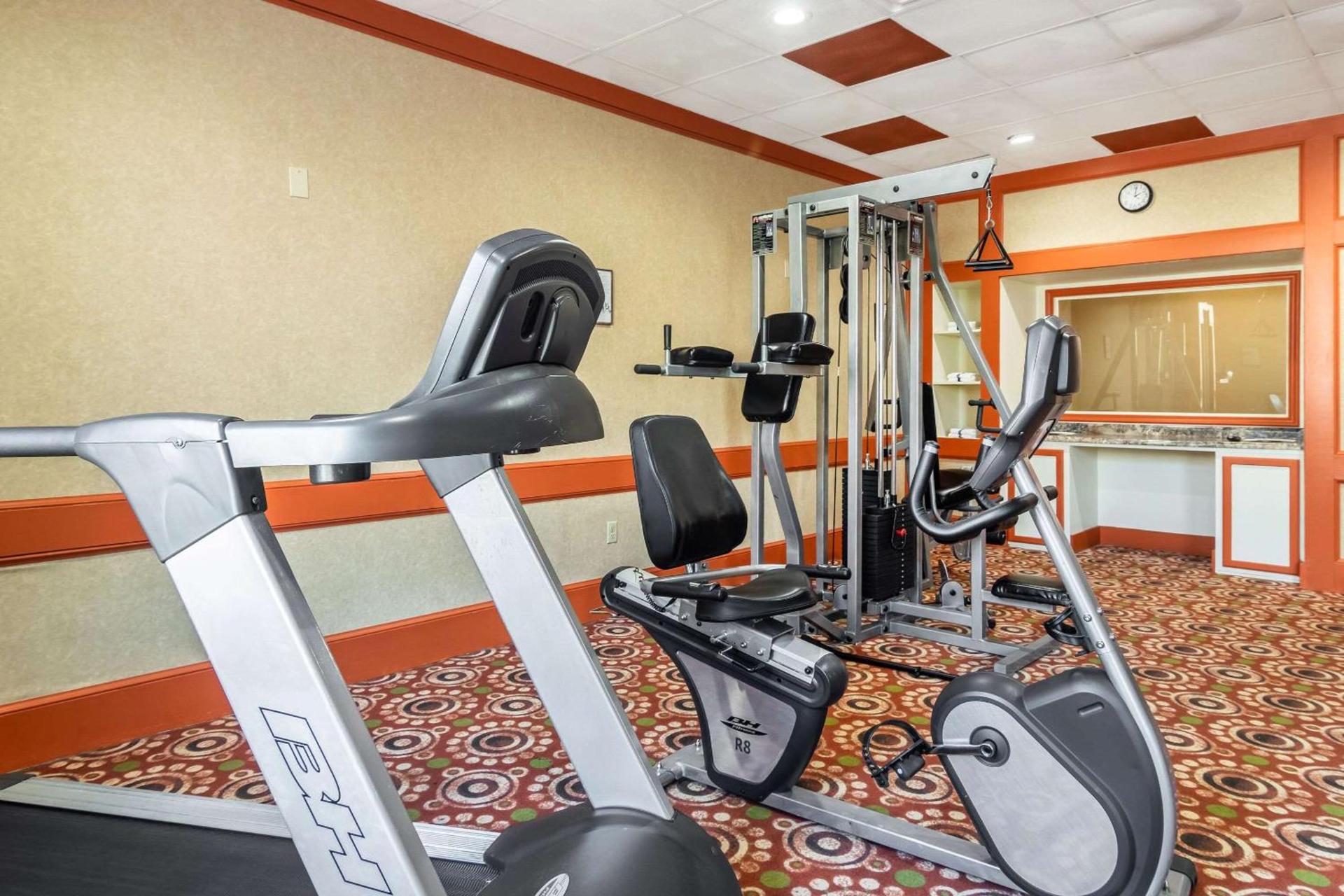 Quality Inn & Suites Indiana South photo 28