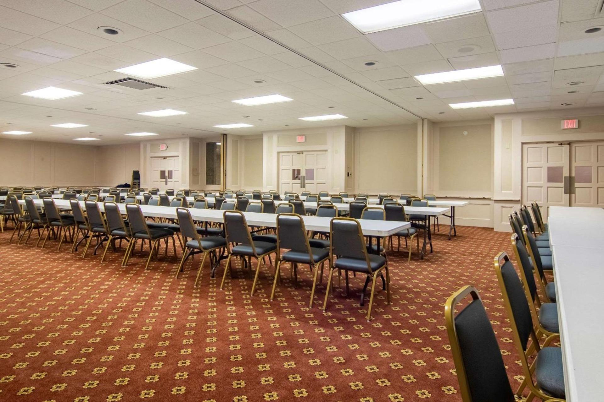 Quality Inn & Suites Indiana South photo 30