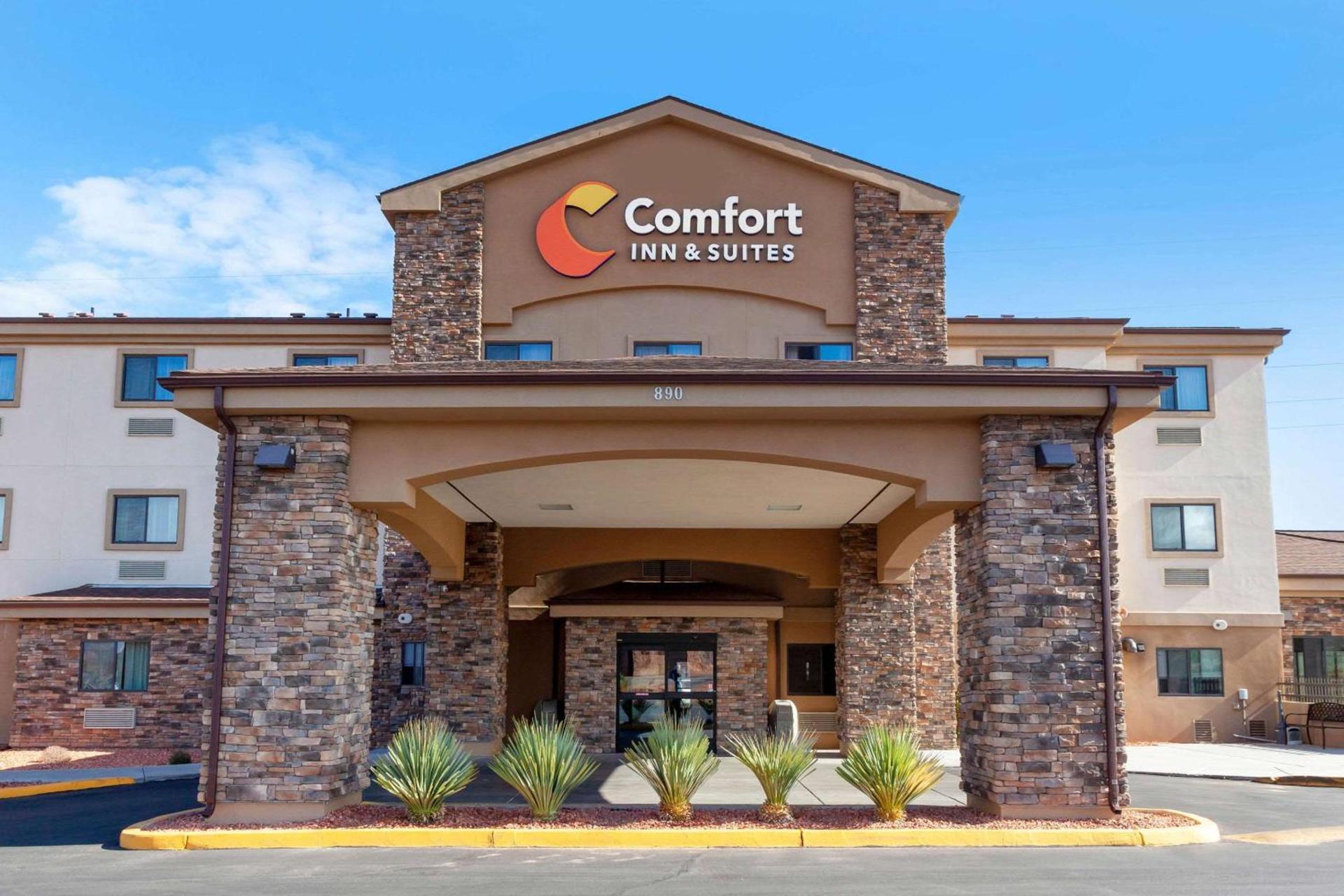 Comfort Inn & Suites Page at Lake Powell photo 3