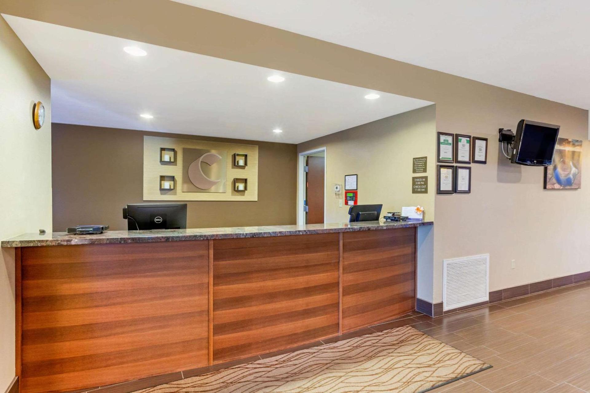 Comfort Inn & Suites Page at Lake Powell photo 7
