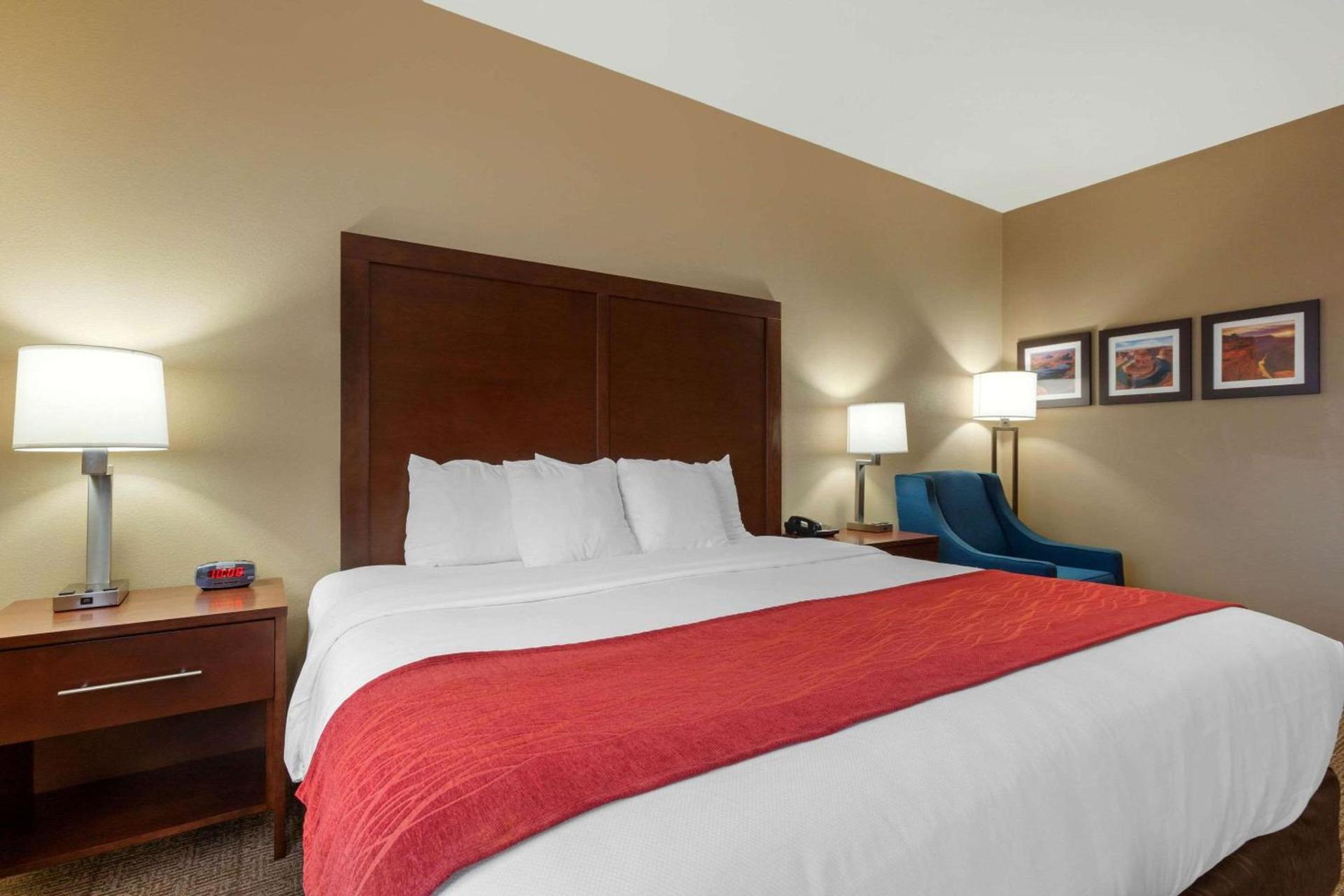 Comfort Inn & Suites Page at Lake Powell photo 11