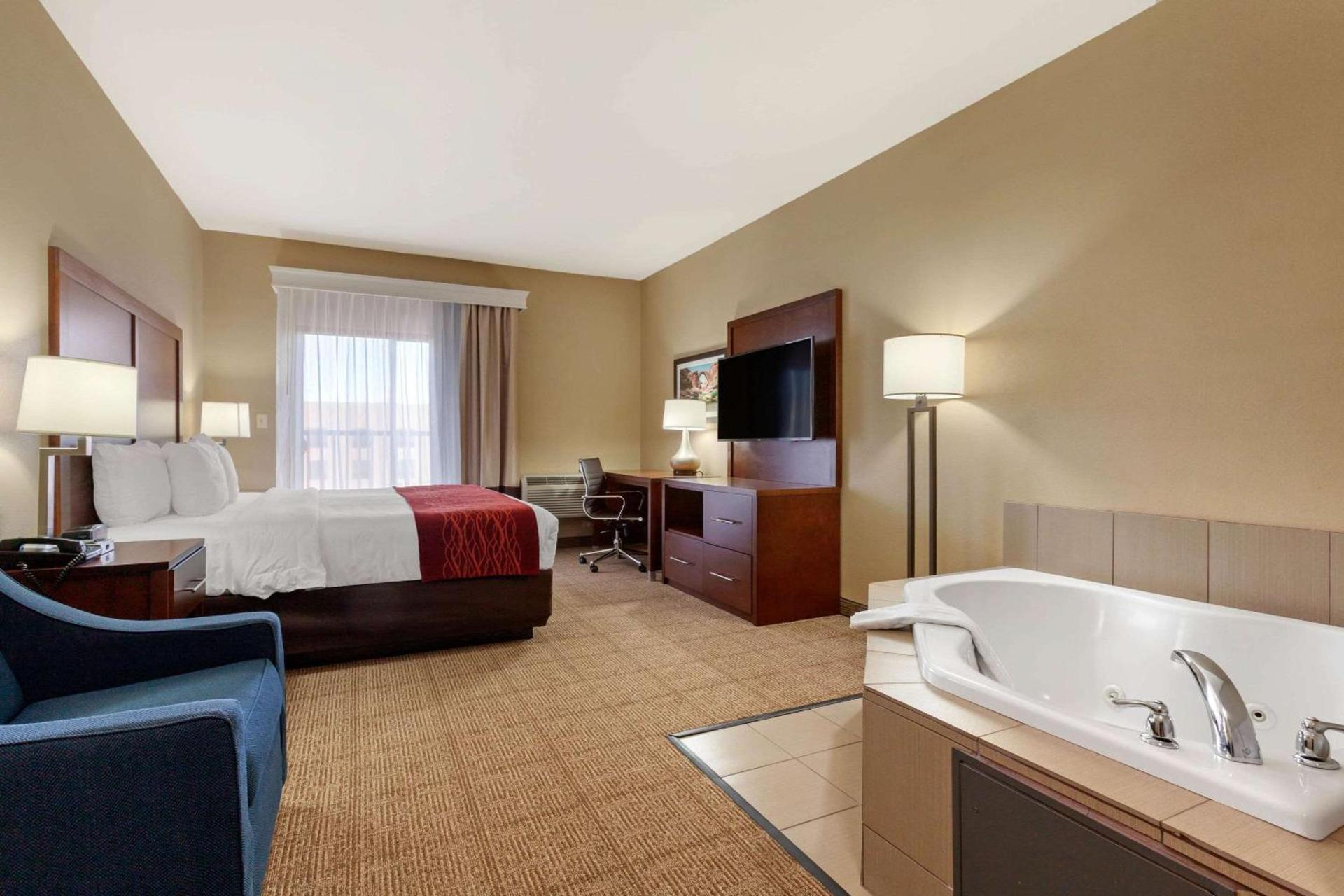 Comfort Inn & Suites Page at Lake Powell photo 22
