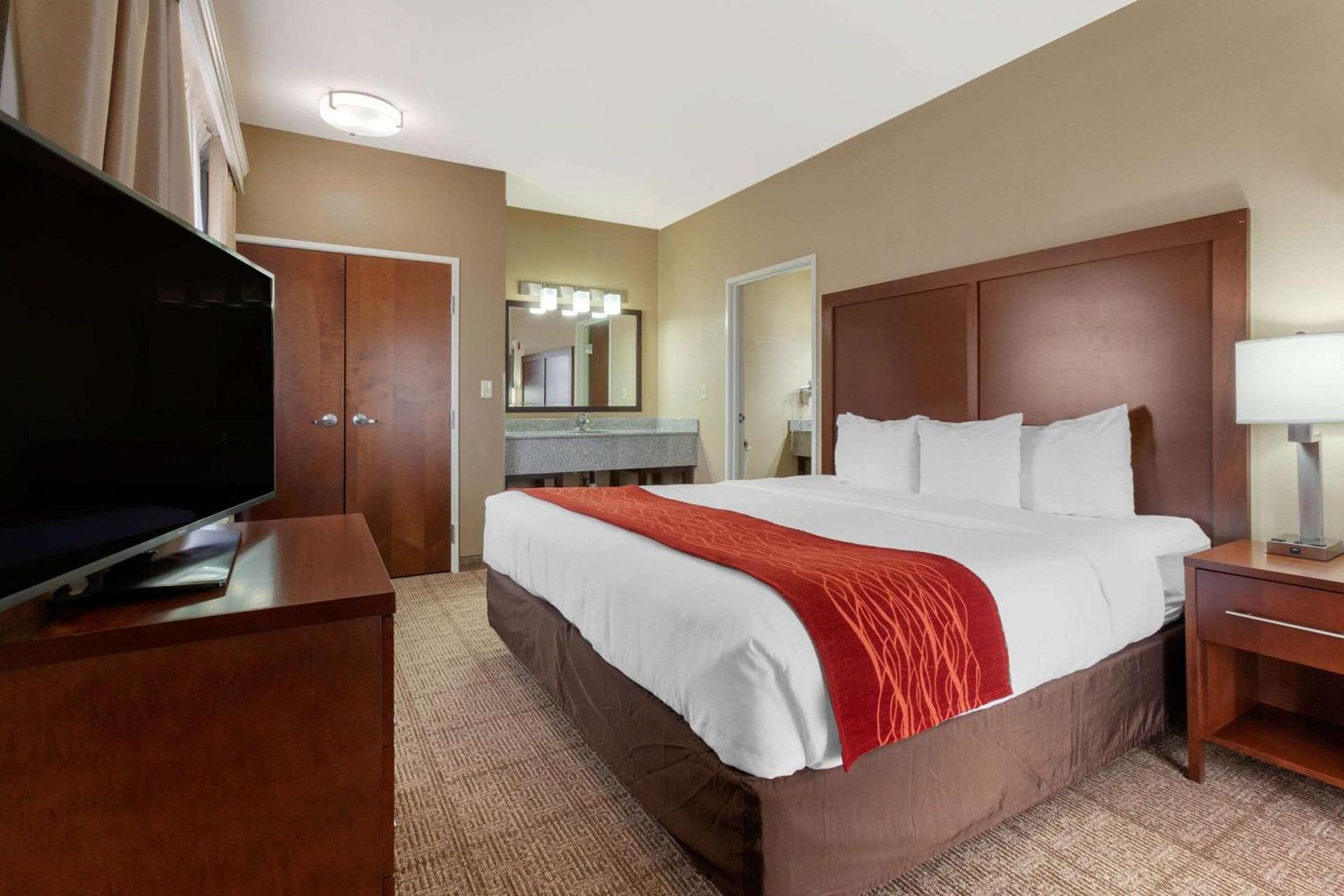 Comfort Inn & Suites Page at Lake Powell photo 26