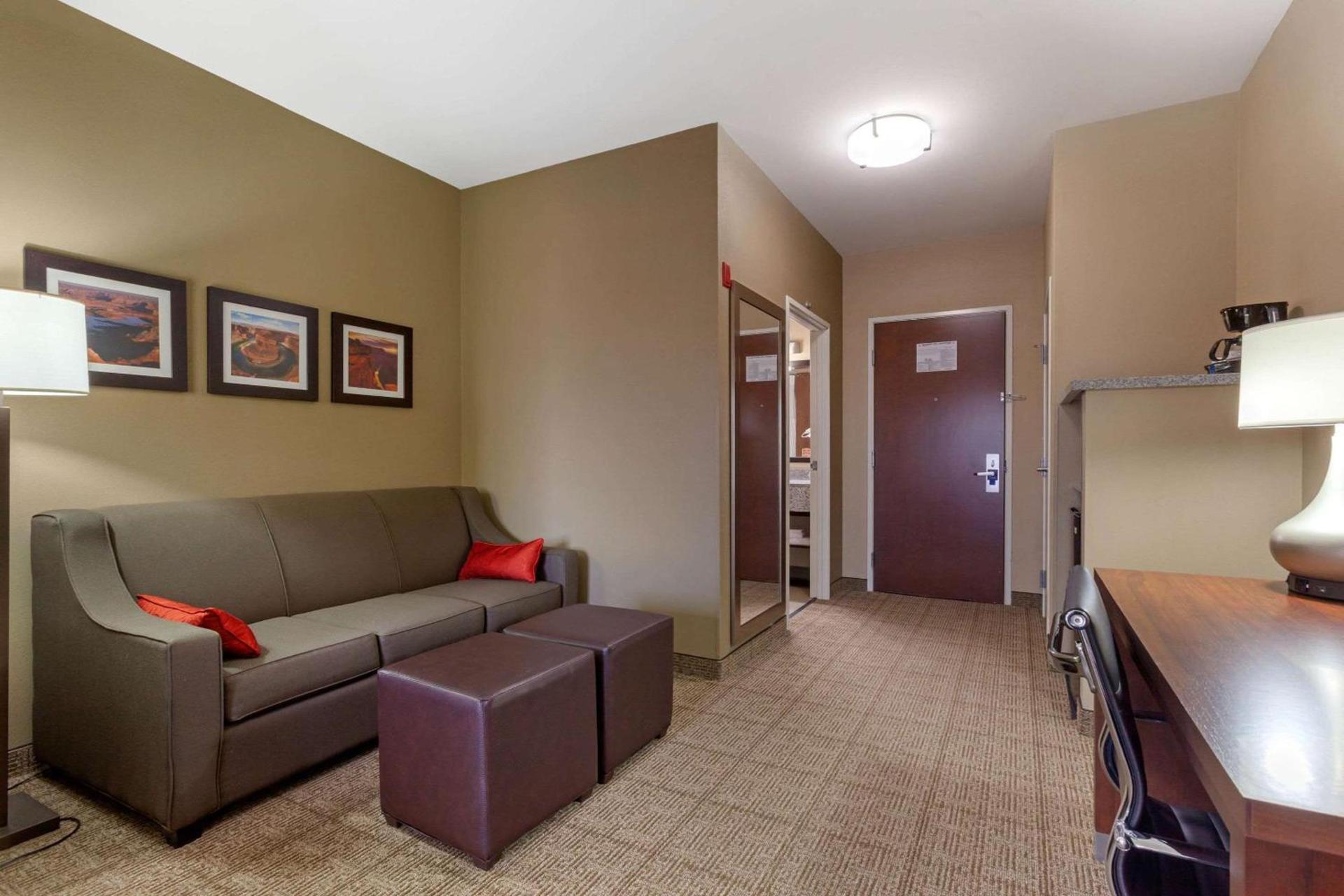 Comfort Inn & Suites Page at Lake Powell photo 30