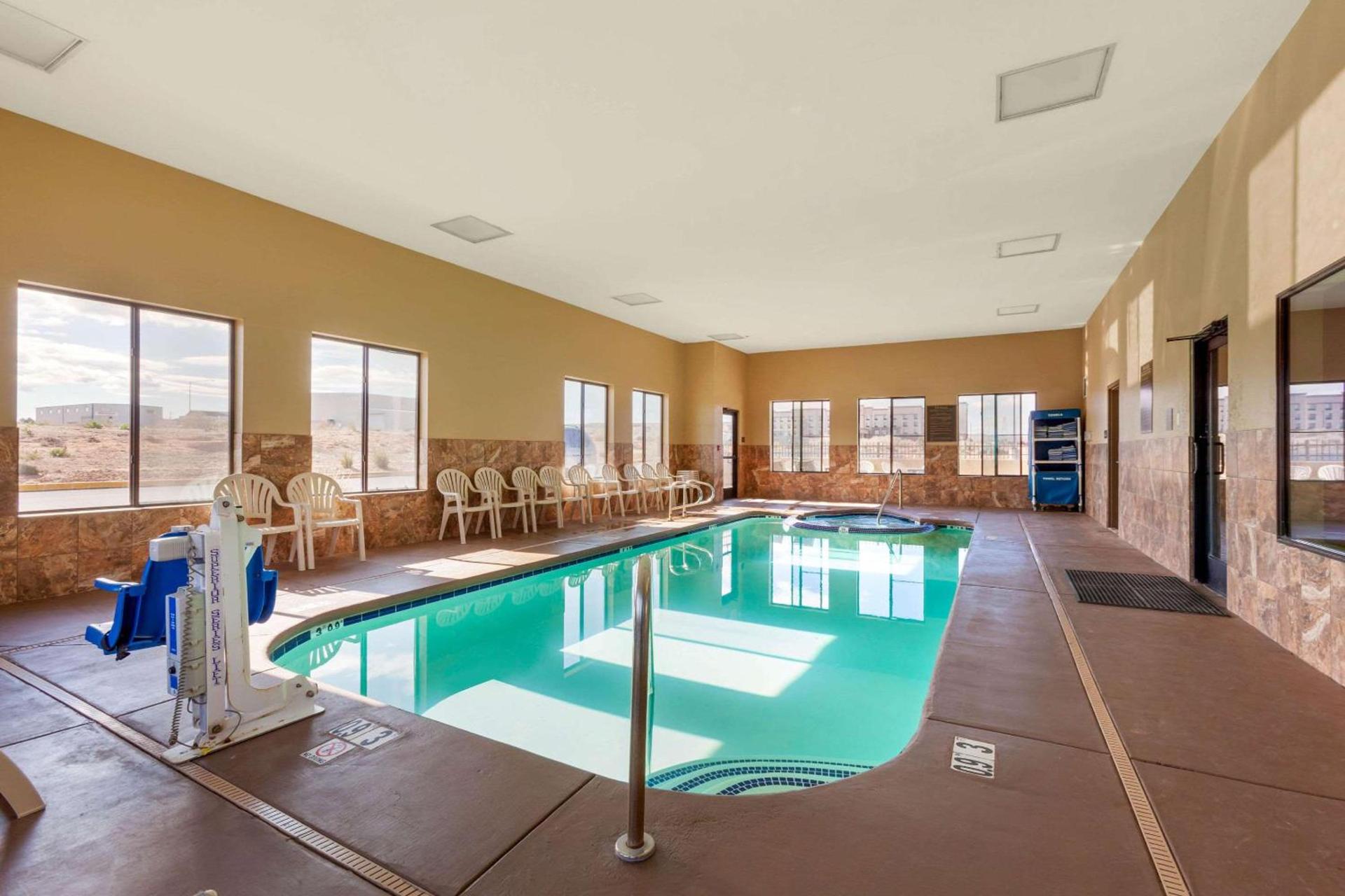 Comfort Inn & Suites Page at Lake Powell photo 34