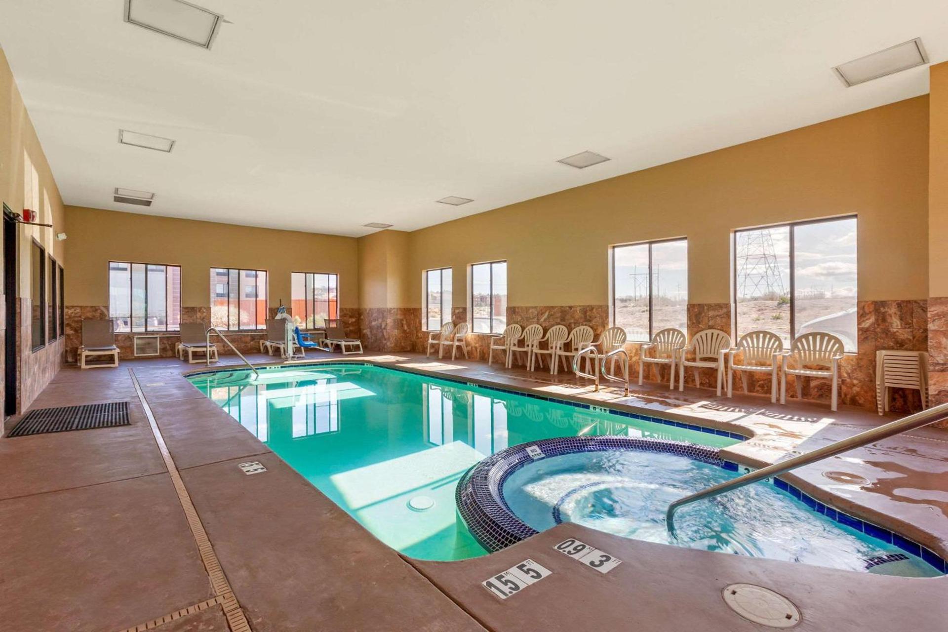 Comfort Inn & Suites Page at Lake Powell photo 35