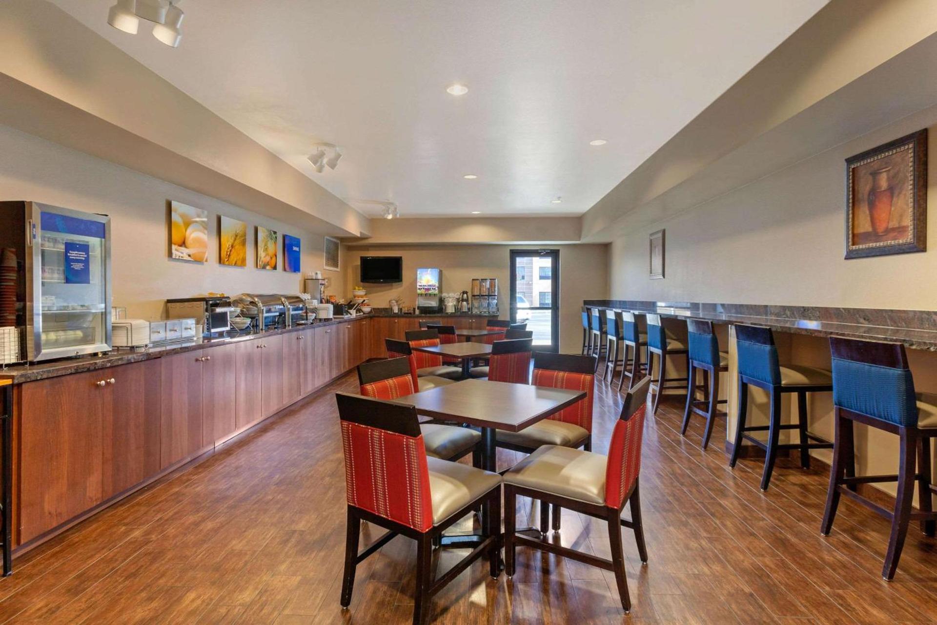 Comfort Inn & Suites Page at Lake Powell photo 39