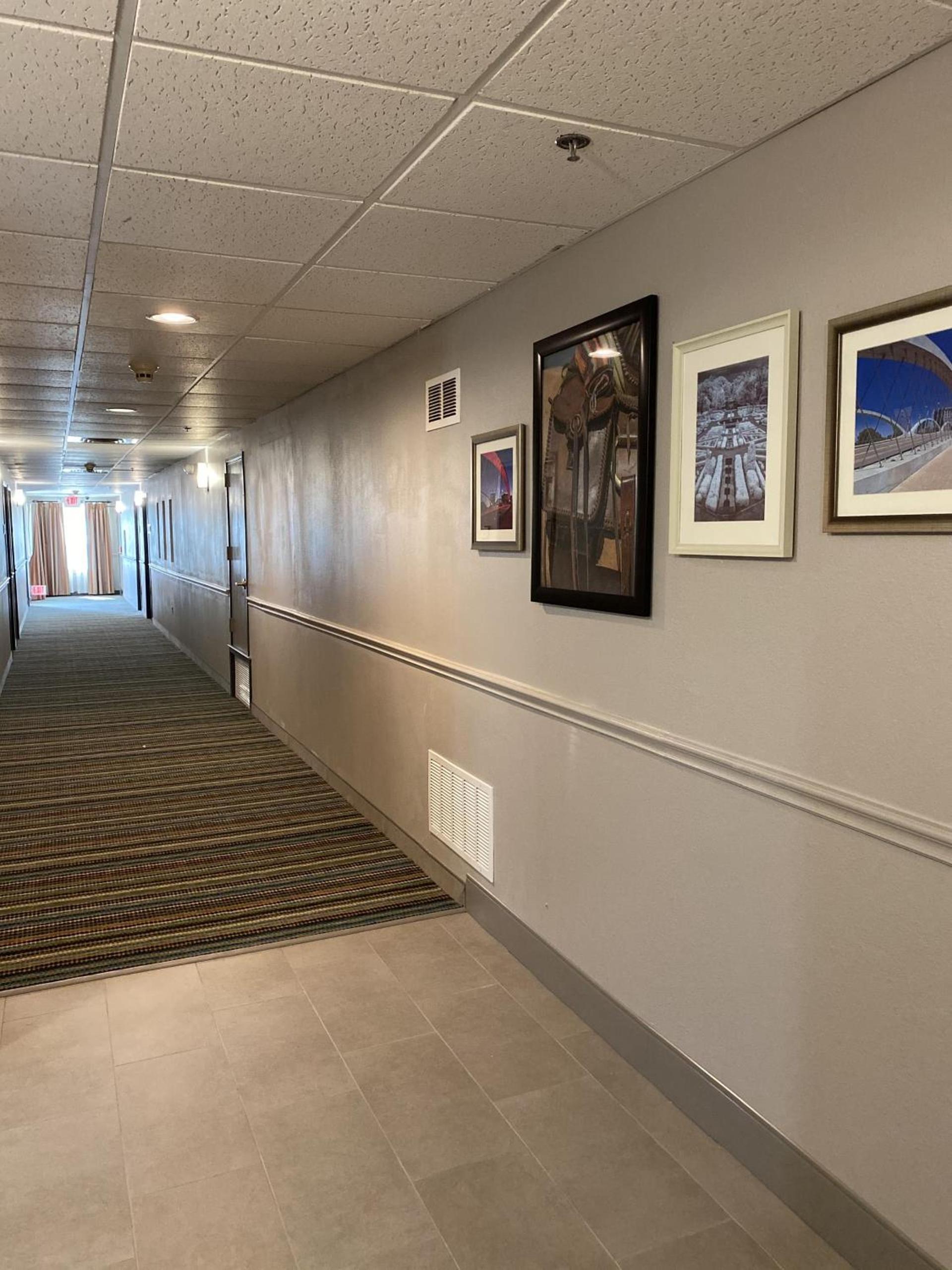 Country Inn & Suites by Radisson, Fort Worth, TX photo 9