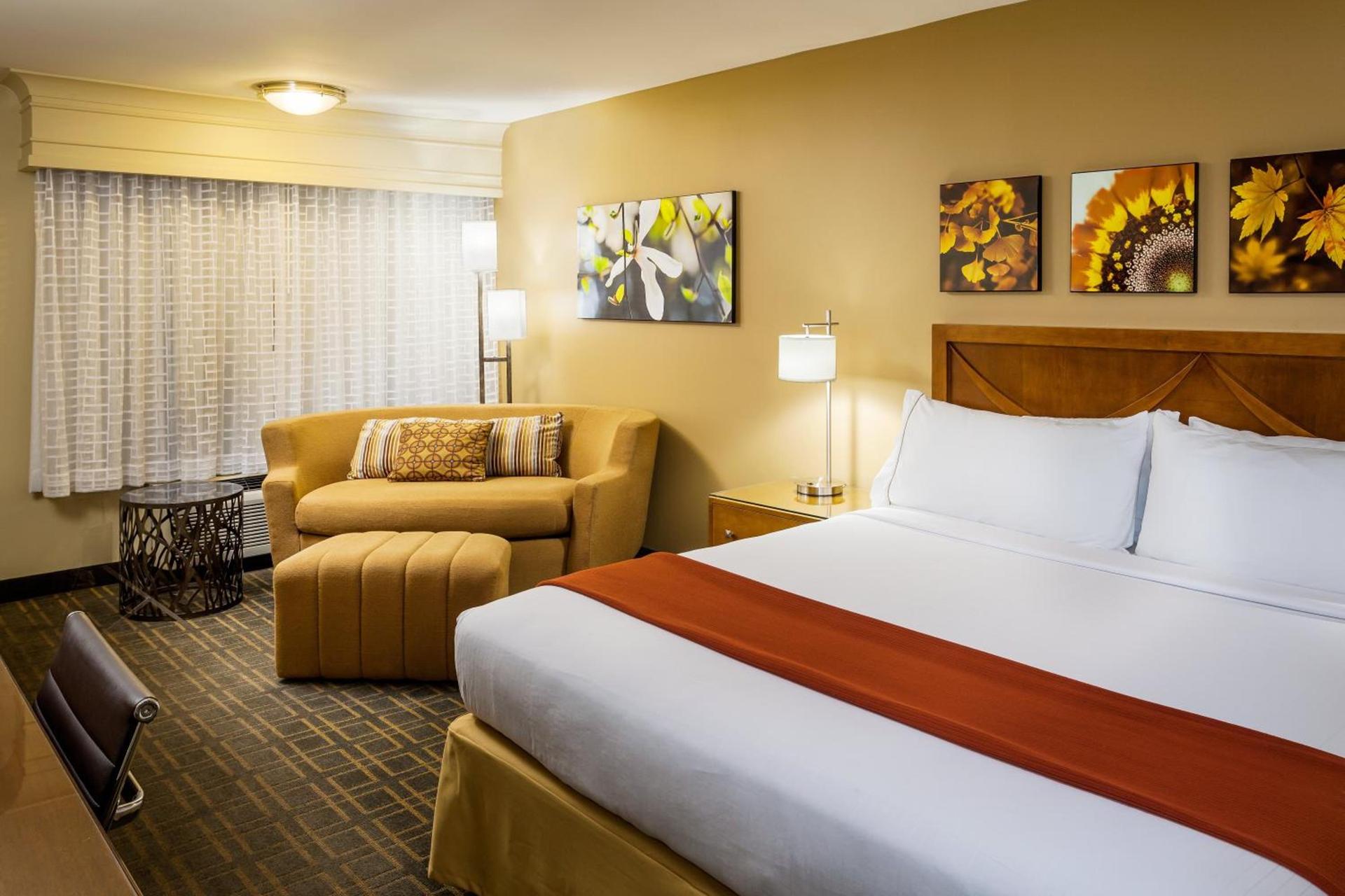 Holiday Inn Express Simi Valley by IHG photo 20