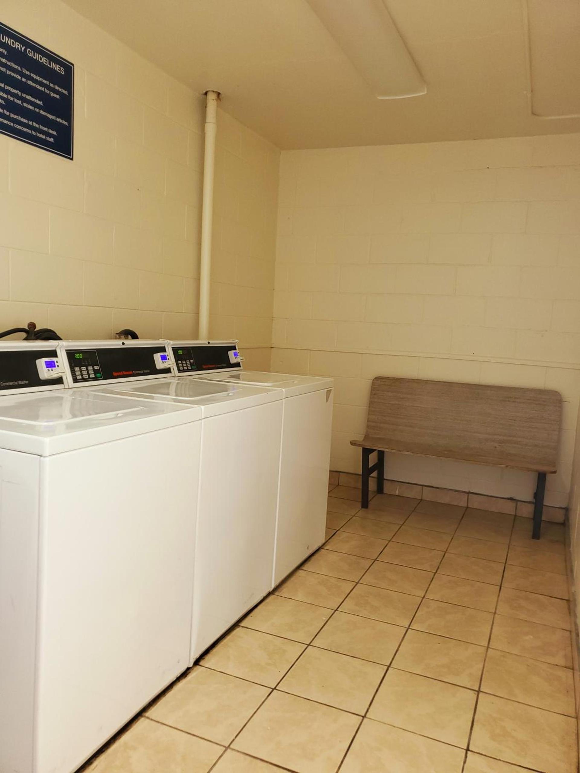 Days Inn by Wyndham Titusville Kennedy Space Center photo 29