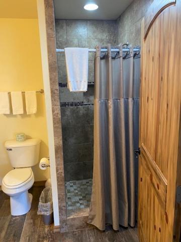 Yellowstone Riverside Cottages photo 39